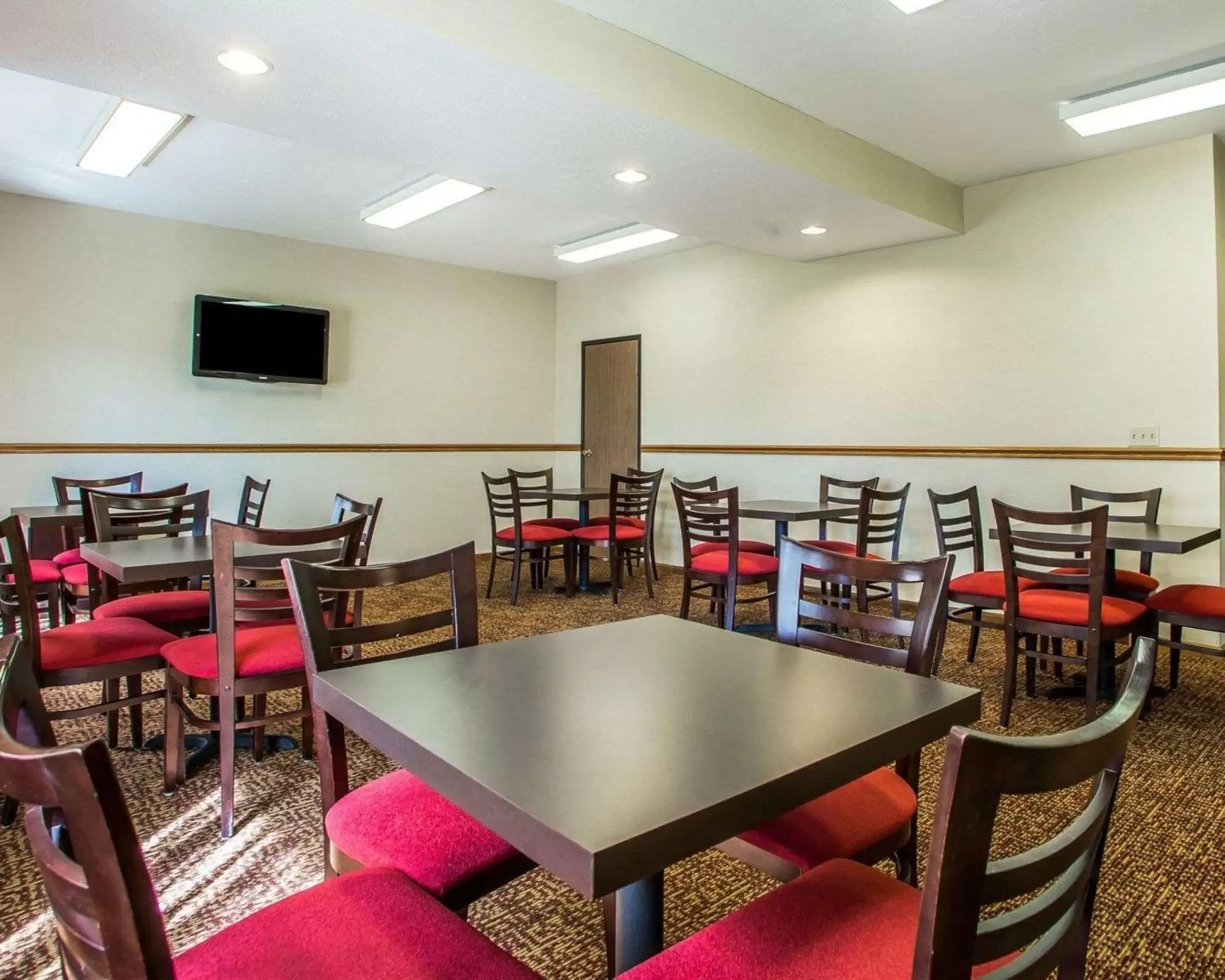 Restaurant/Places to Eat in Quality Inn Greenville North