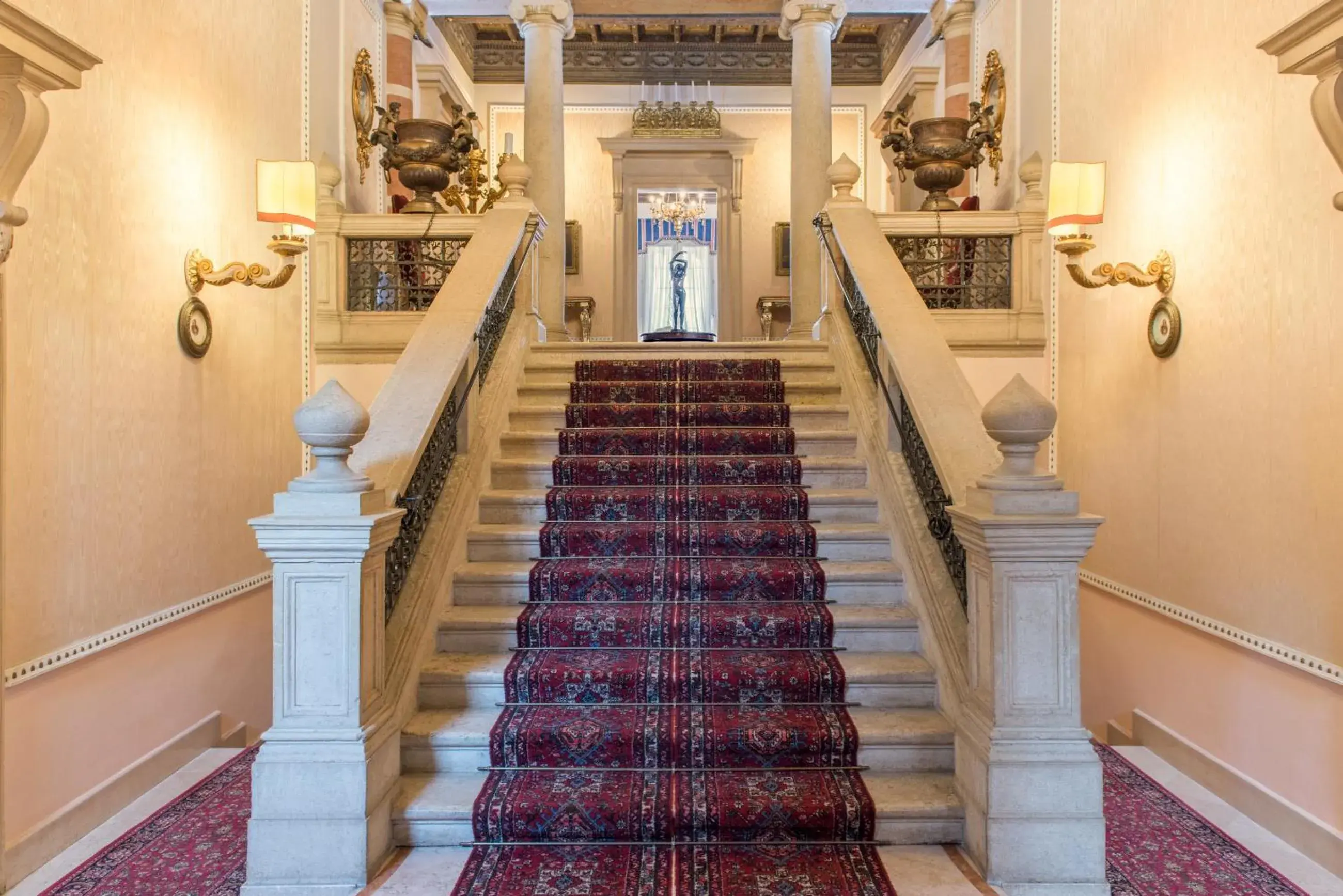 Lobby or reception in Duchessa Isabella Hotel & SPA