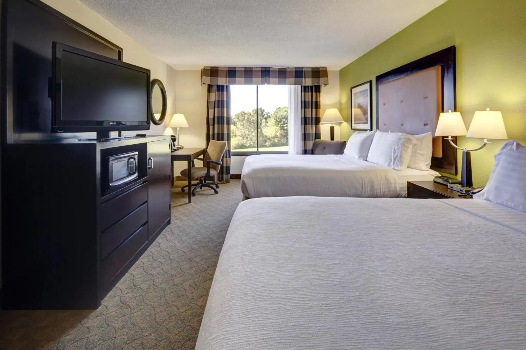 Photo of the whole room, Bed in Holiday Inn Staunton Conference Center, an IHG Hotel