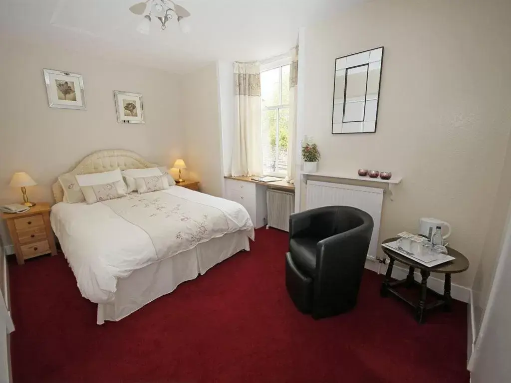 Bedroom in Elphinstone Hotel
