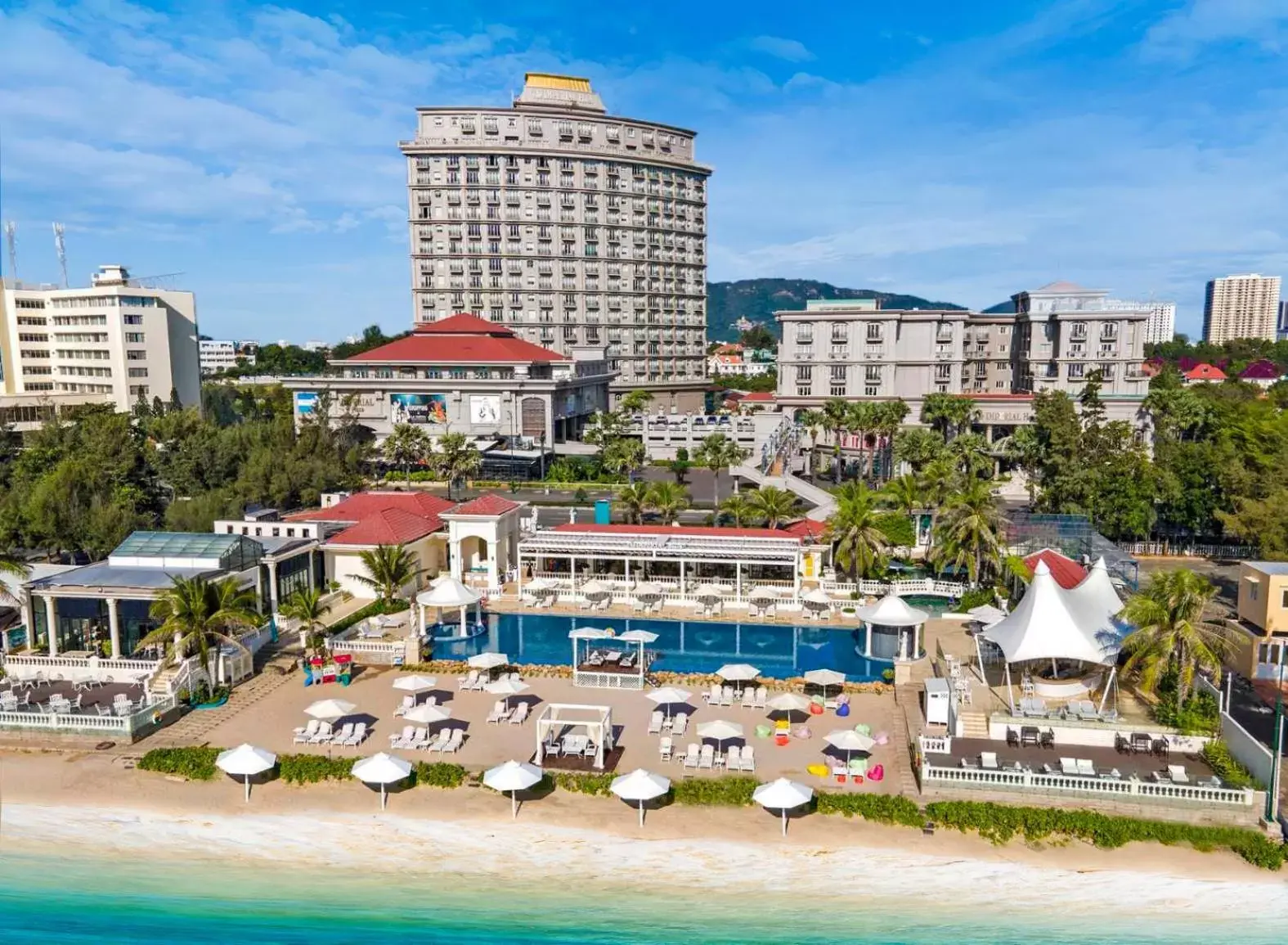 Swimming pool in The IMPERIAL Vung Tau Hotel