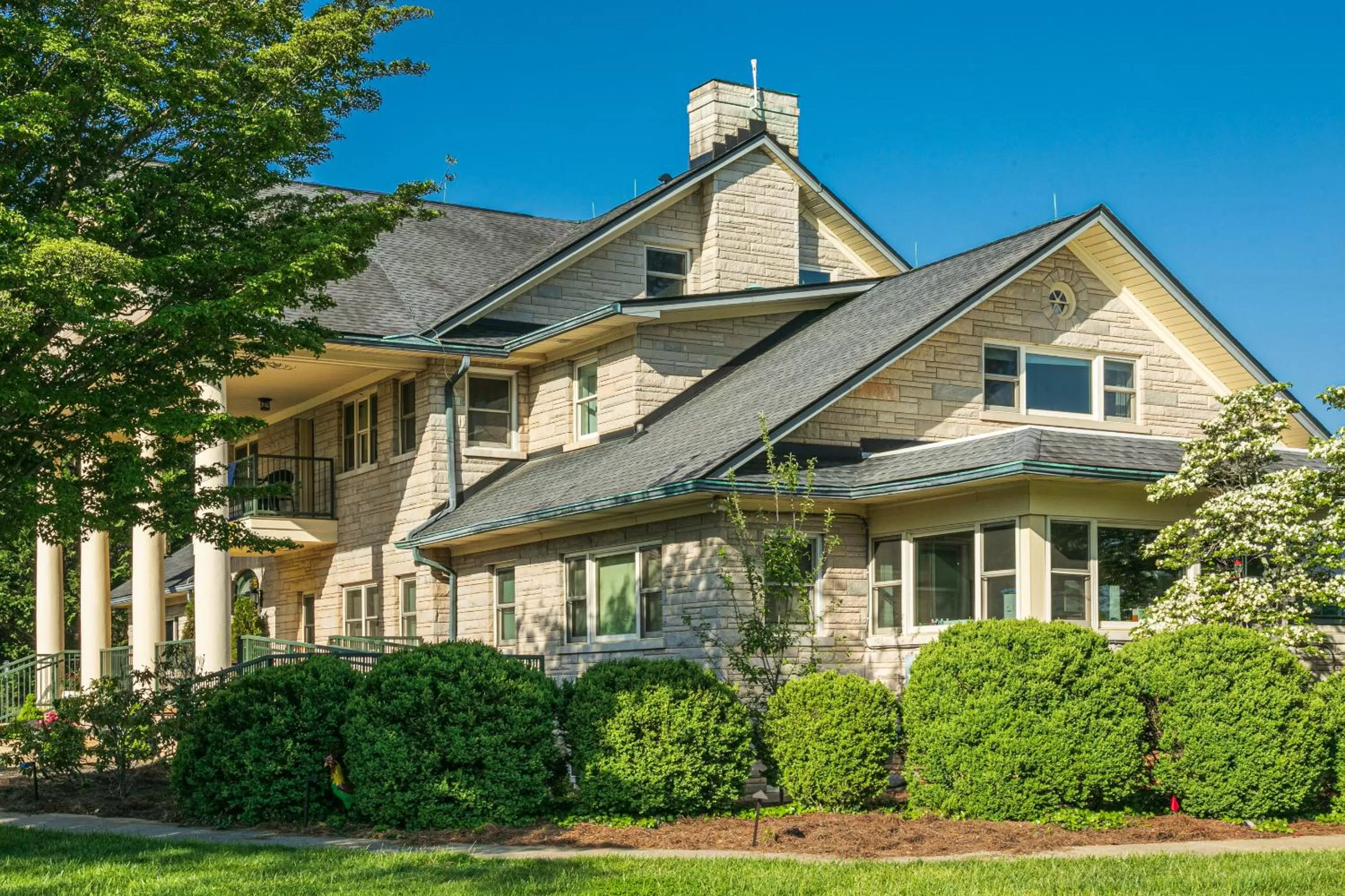 Property building in SKYLARANNA Resort & SPA