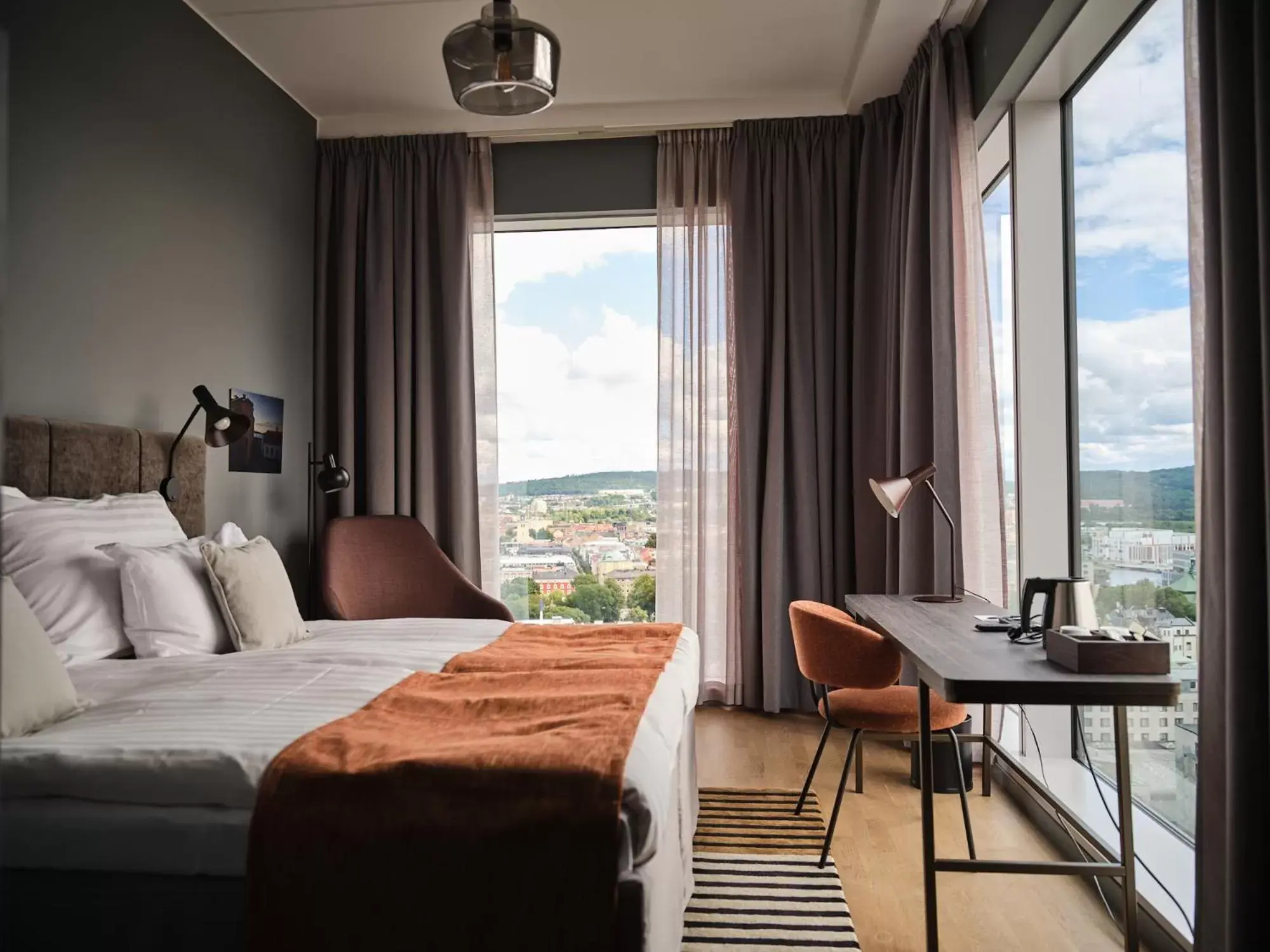 Bed in Quality Hotel Match Bed in Quality Hotel Match