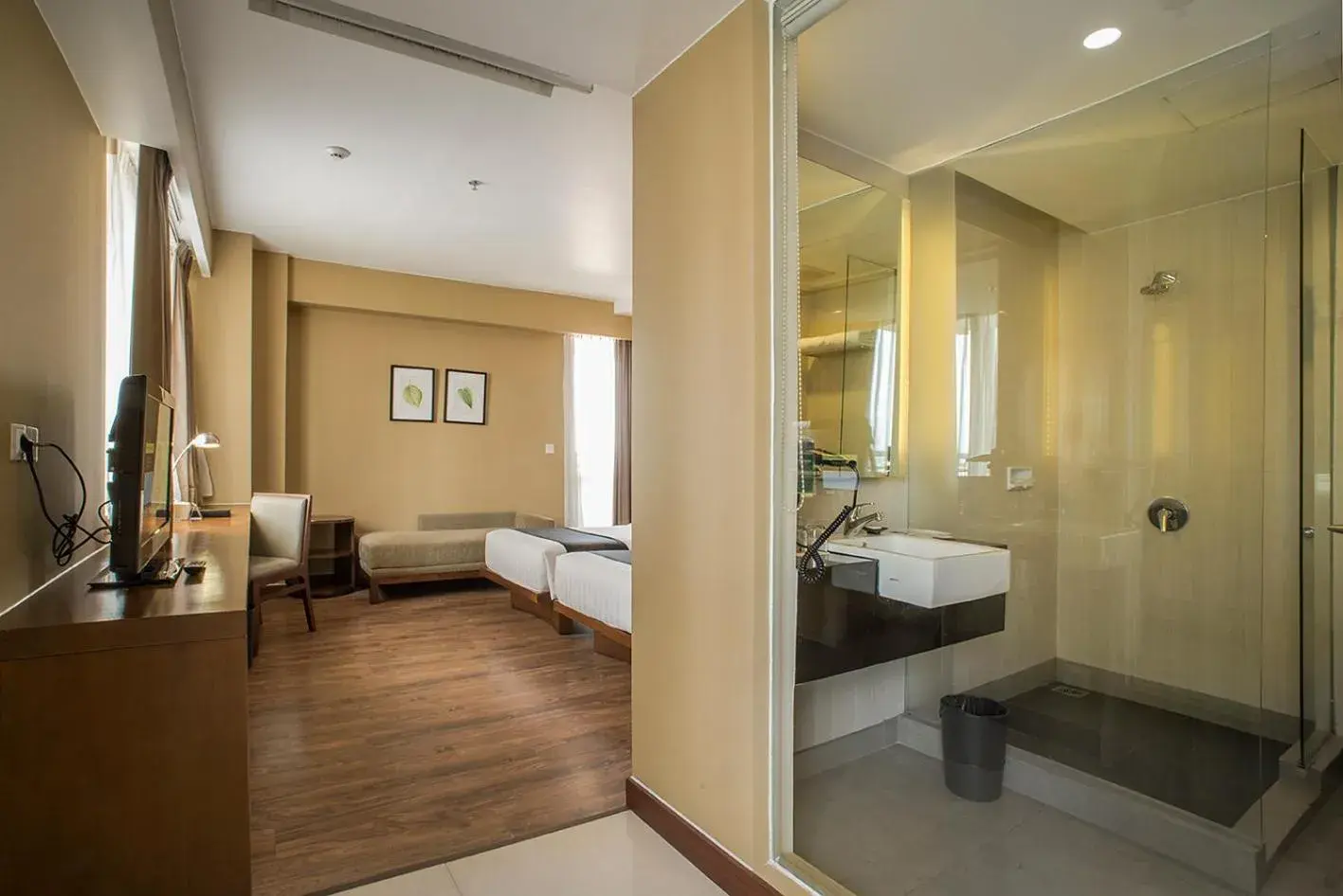 Photo of the whole room, Bathroom in eL Hotel Jakarta