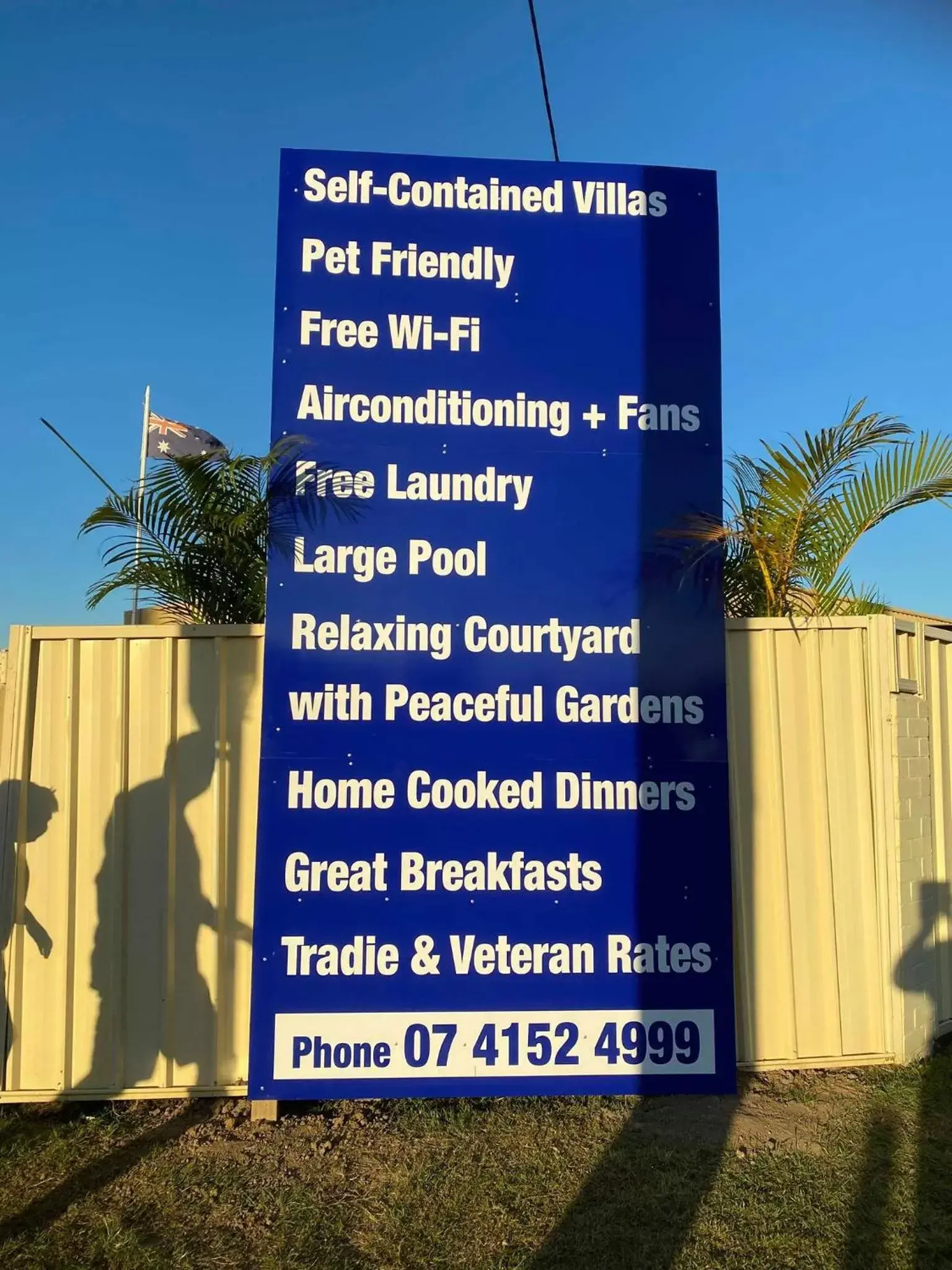 Property logo or sign in Bundaberg Coral Villa Motor Inn