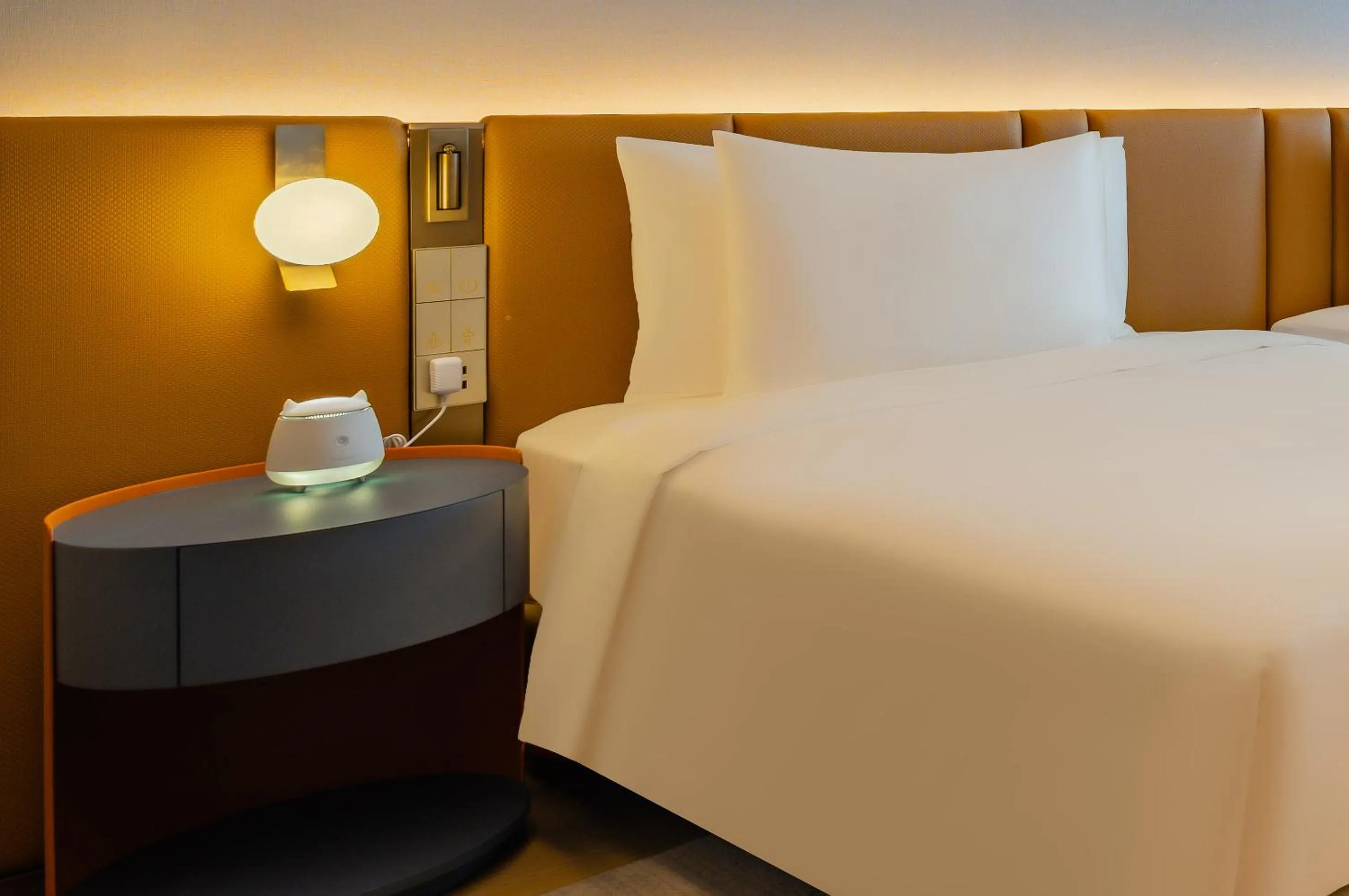 Bed in EVEN Hotels Shanghai Expo by IHG
