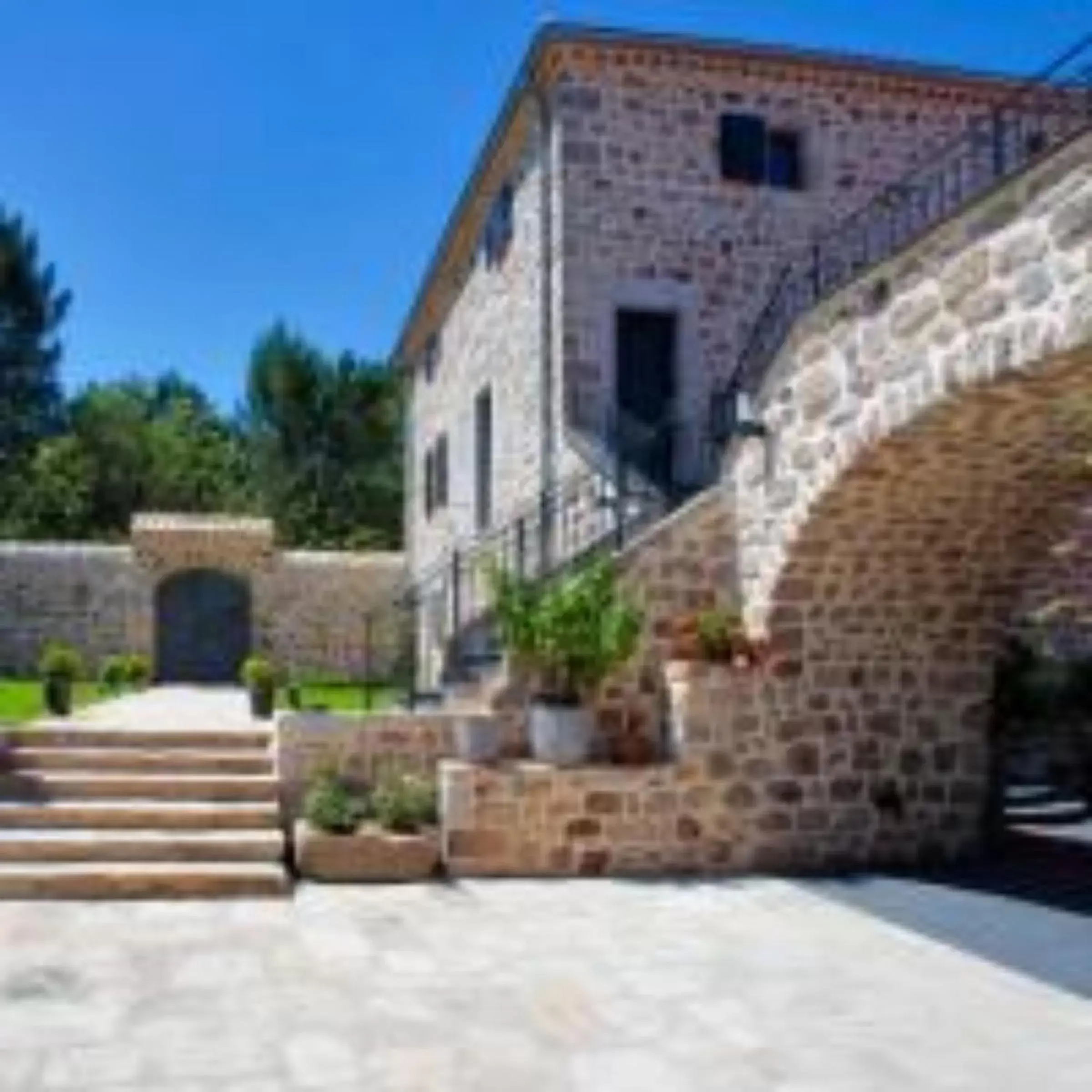 Garden, Property Building in Le Mas de Baume