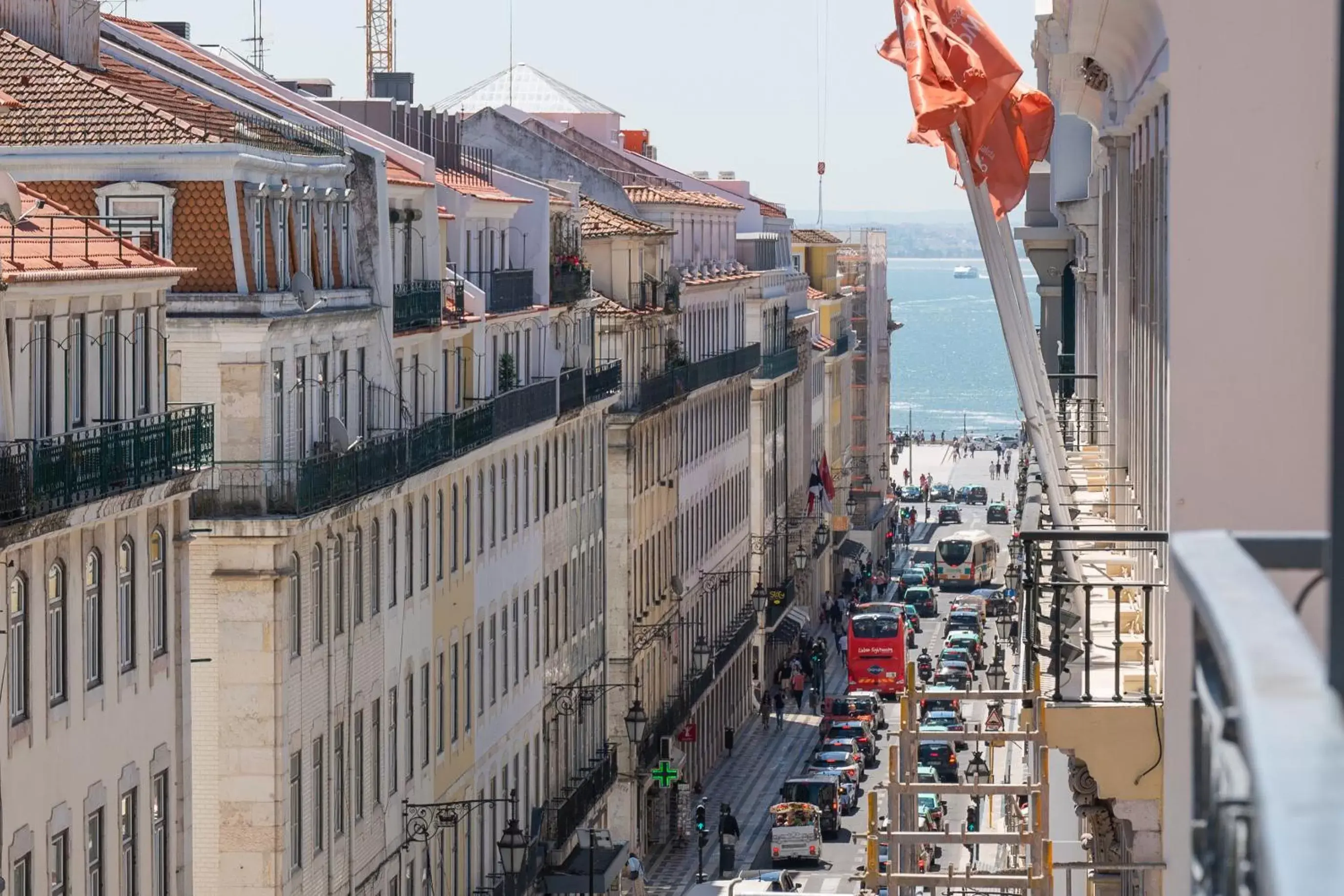 View (from property/room), Neighborhood in Tempo FLH Hotels Lisboa