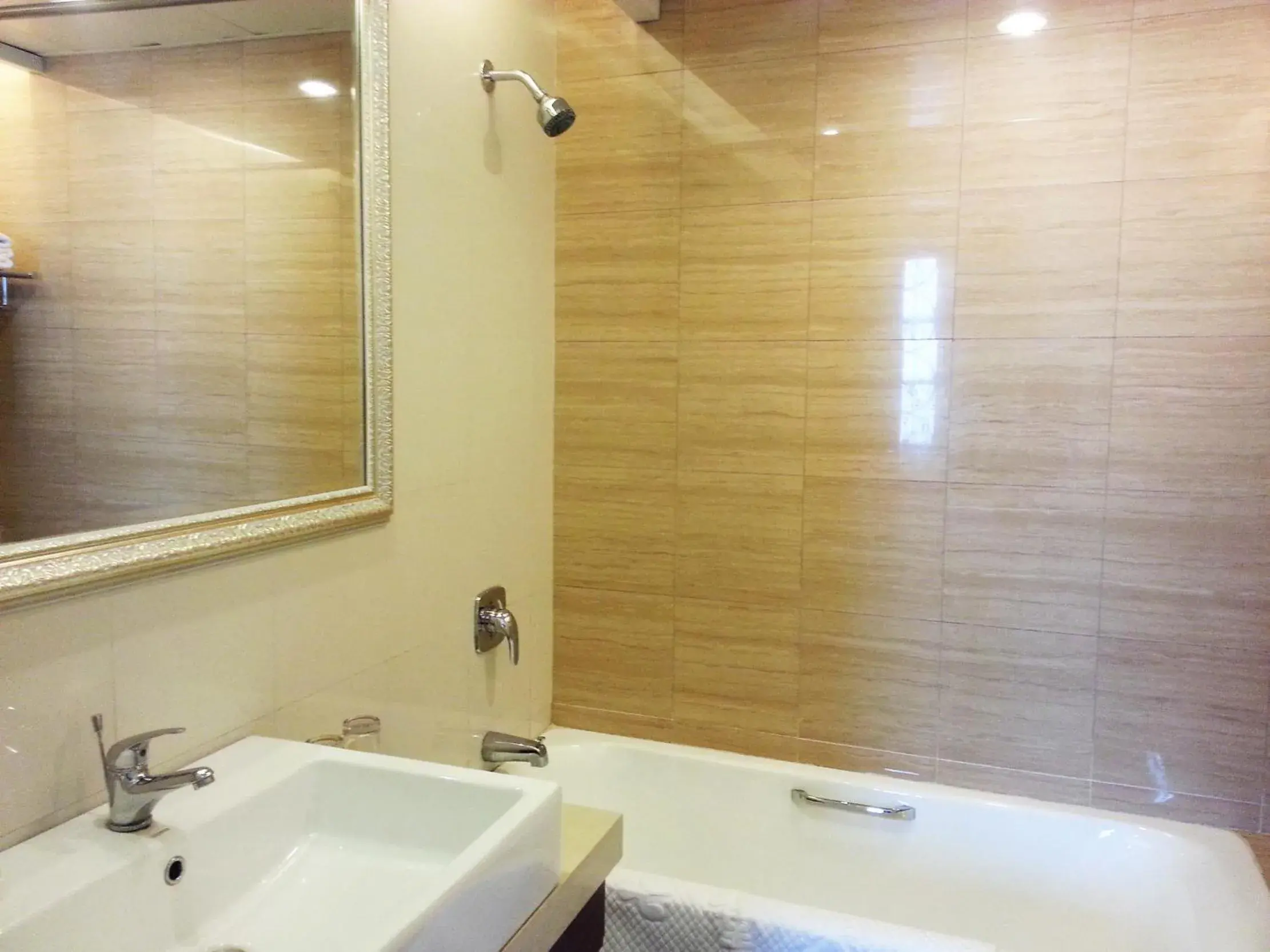 Bathroom in Seventh Heaven Hotel