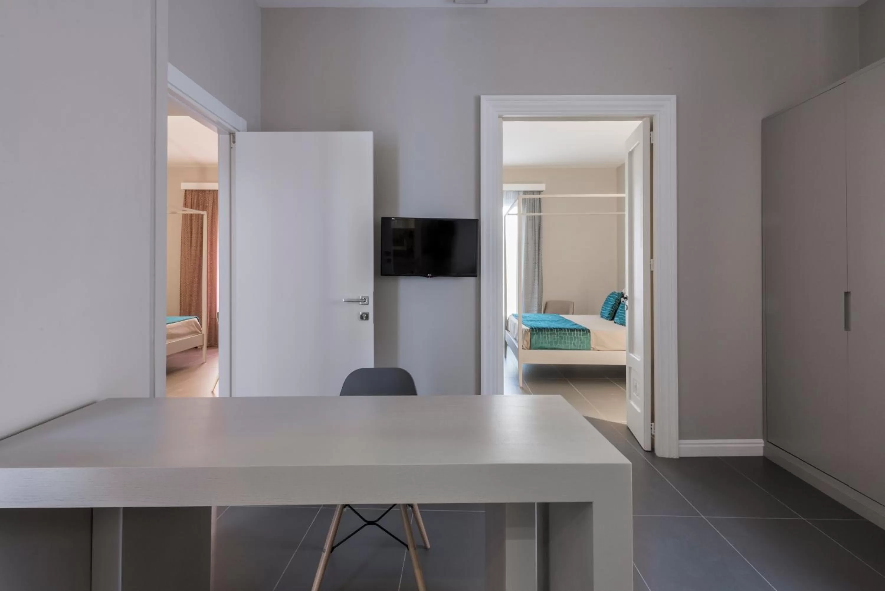 Seating area, Bed in Viacolvento