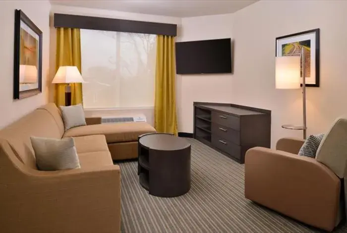 Seating Area in Candlewood Suites - Austin Airport, an IHG Hotel