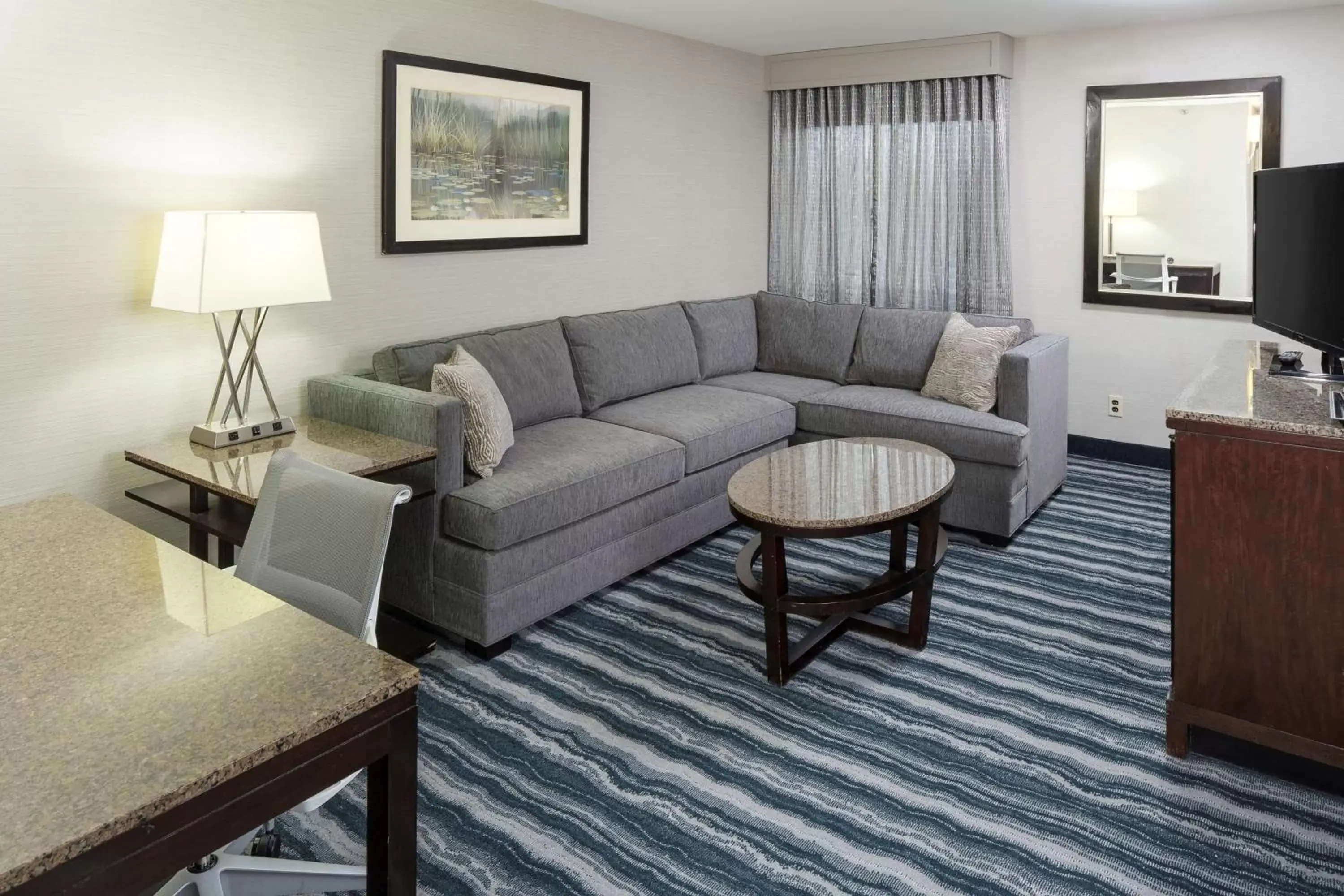 Living room, Seating Area in DoubleTree by Hilton Hotel Wilmington