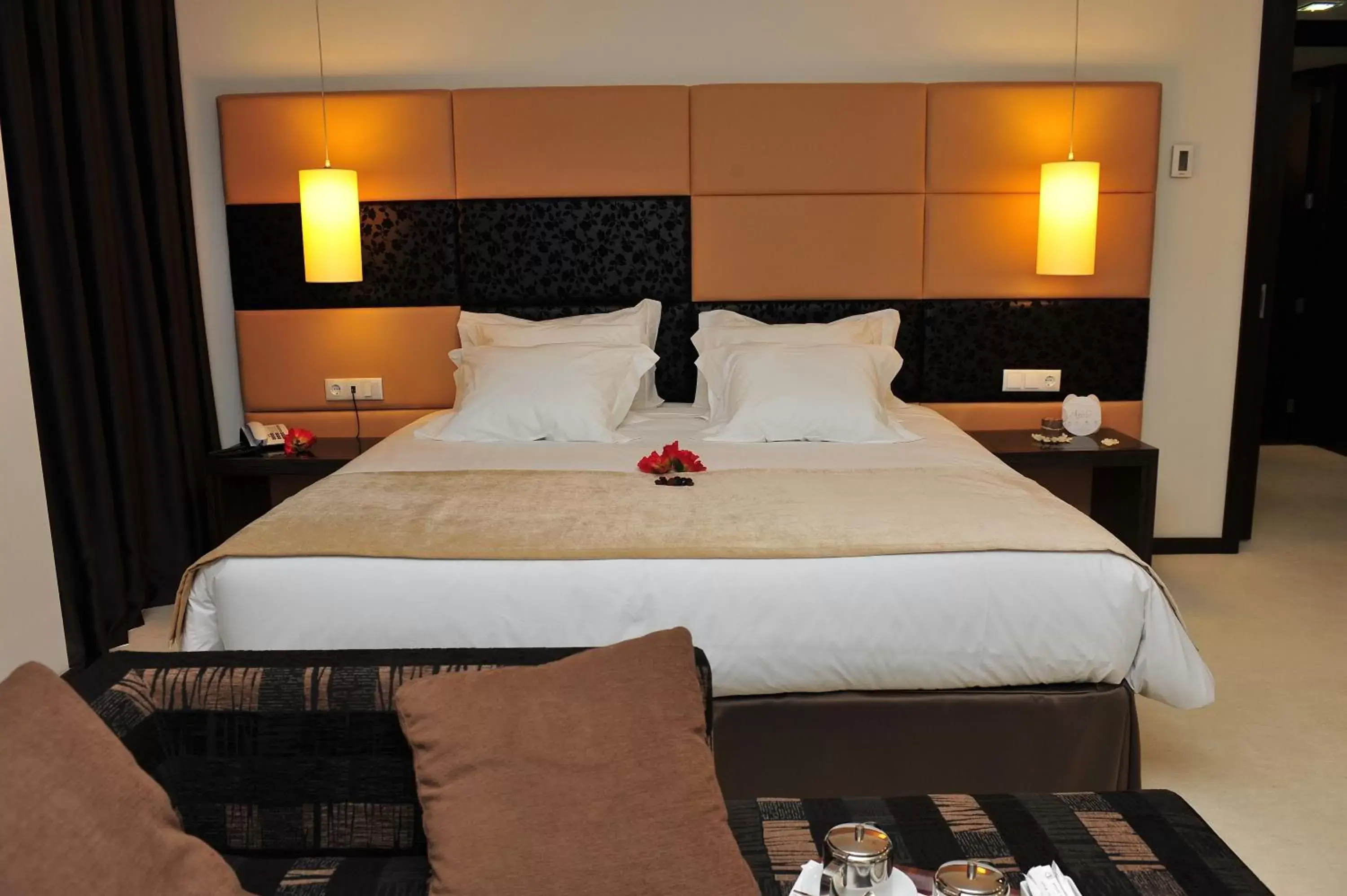 Bed in Axis Porto Business & Spa Hotel