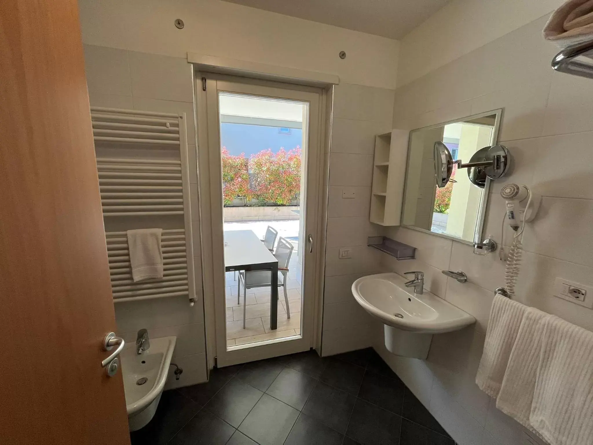 Bathroom in 4 Limoni Apartment Resort