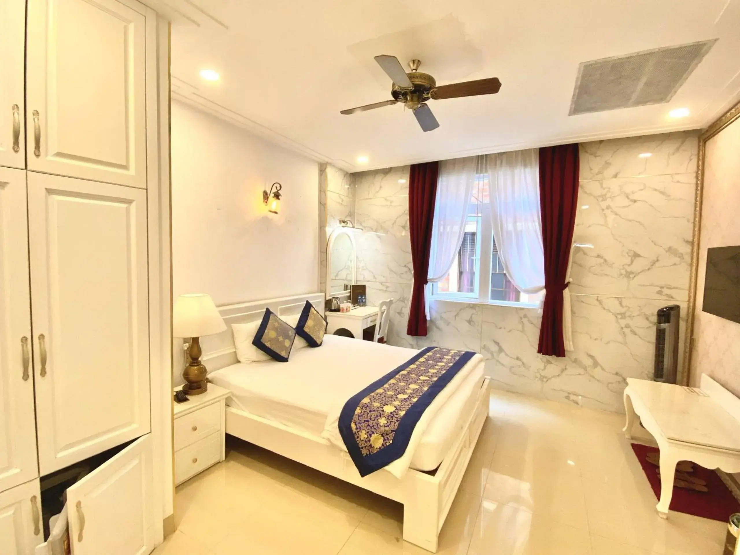 Deluxe Double Room in Tulip Hotel 3 Deluxe Double Room in Tulip Hotel 3