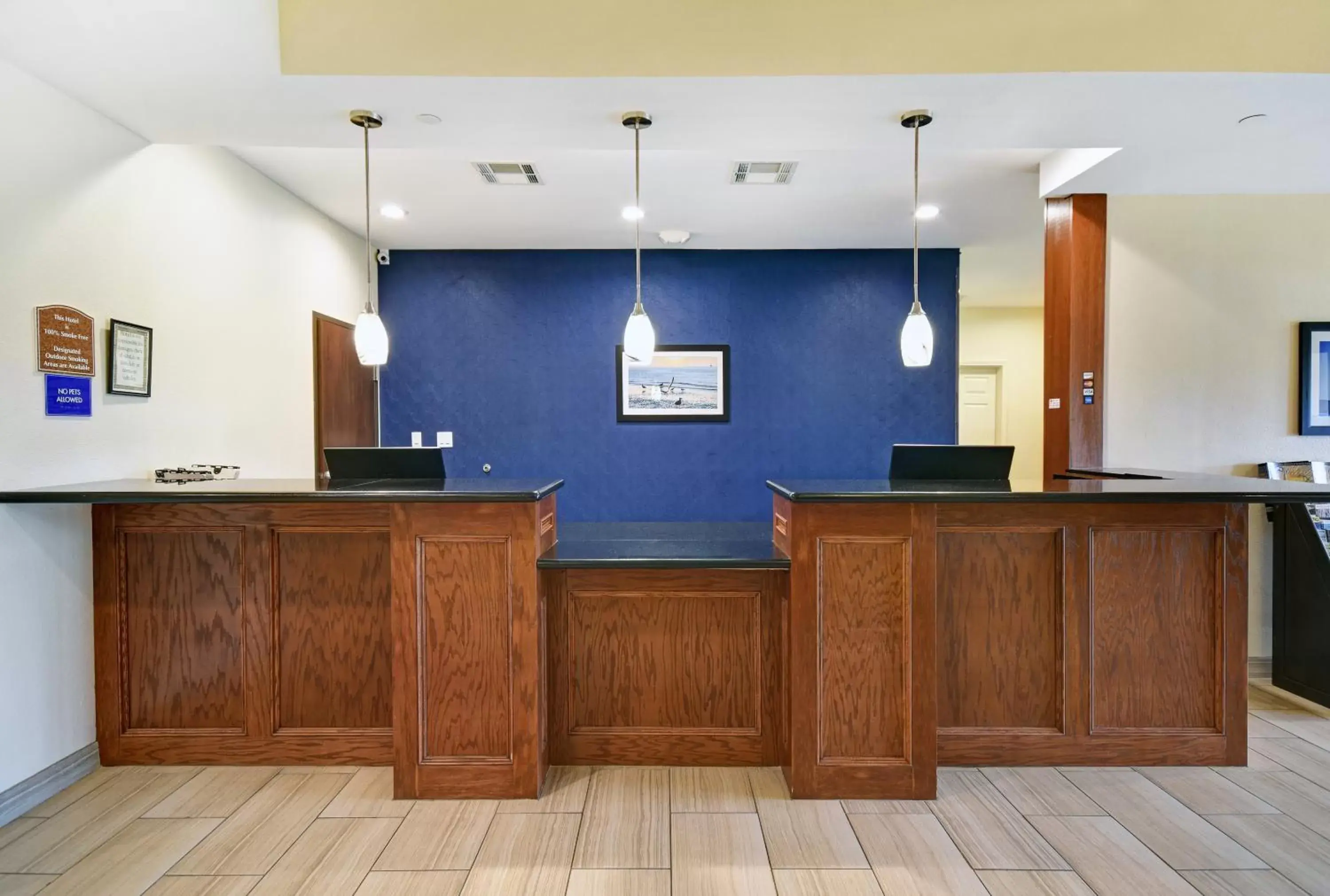 Lobby/Reception in Galveston Inn & Suites Hotel