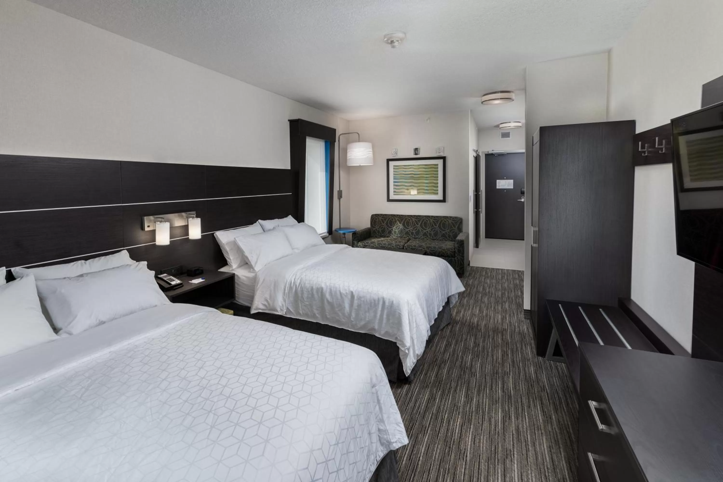 Photo of the whole room, Bed in Holiday Inn Express & Suites - Saskatoon East - University by IHG