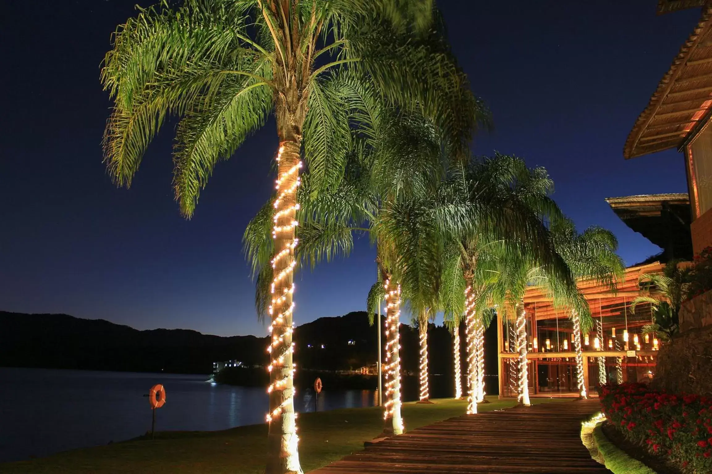 Garden in El Santuario Resort & Spa