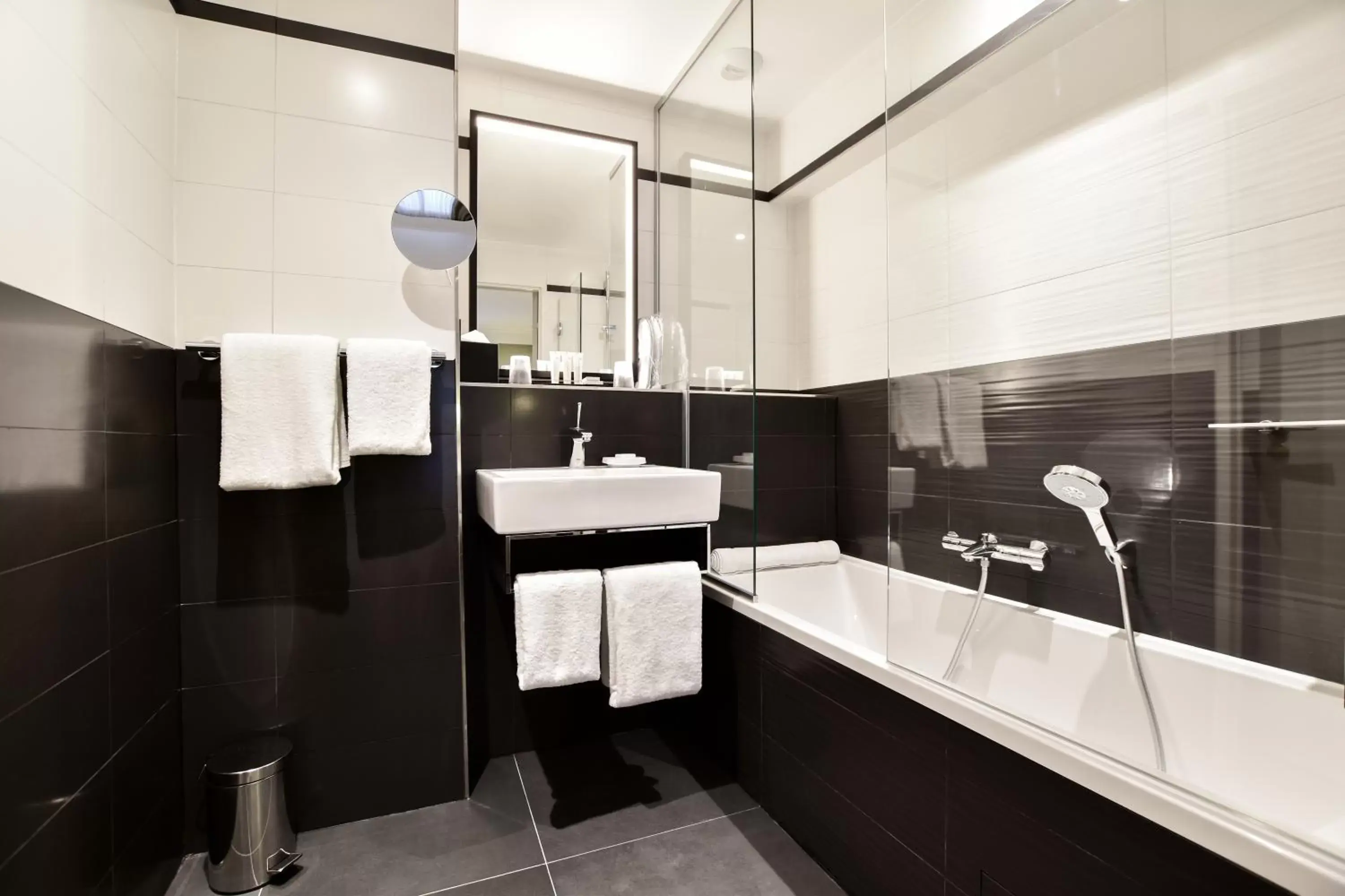 Bathroom in XO Hotel Paris
