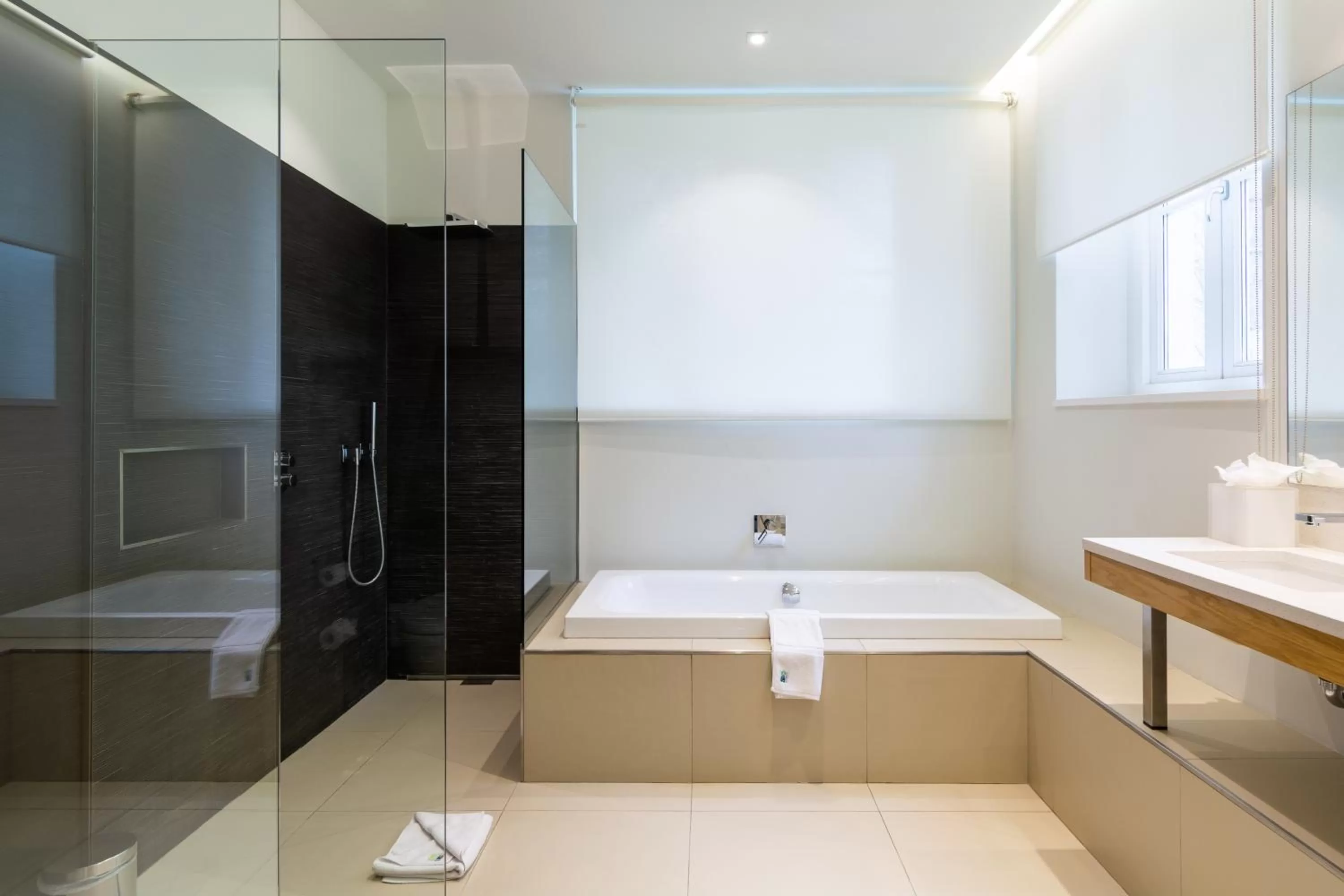 Bathroom in Hôtel de Cavoye