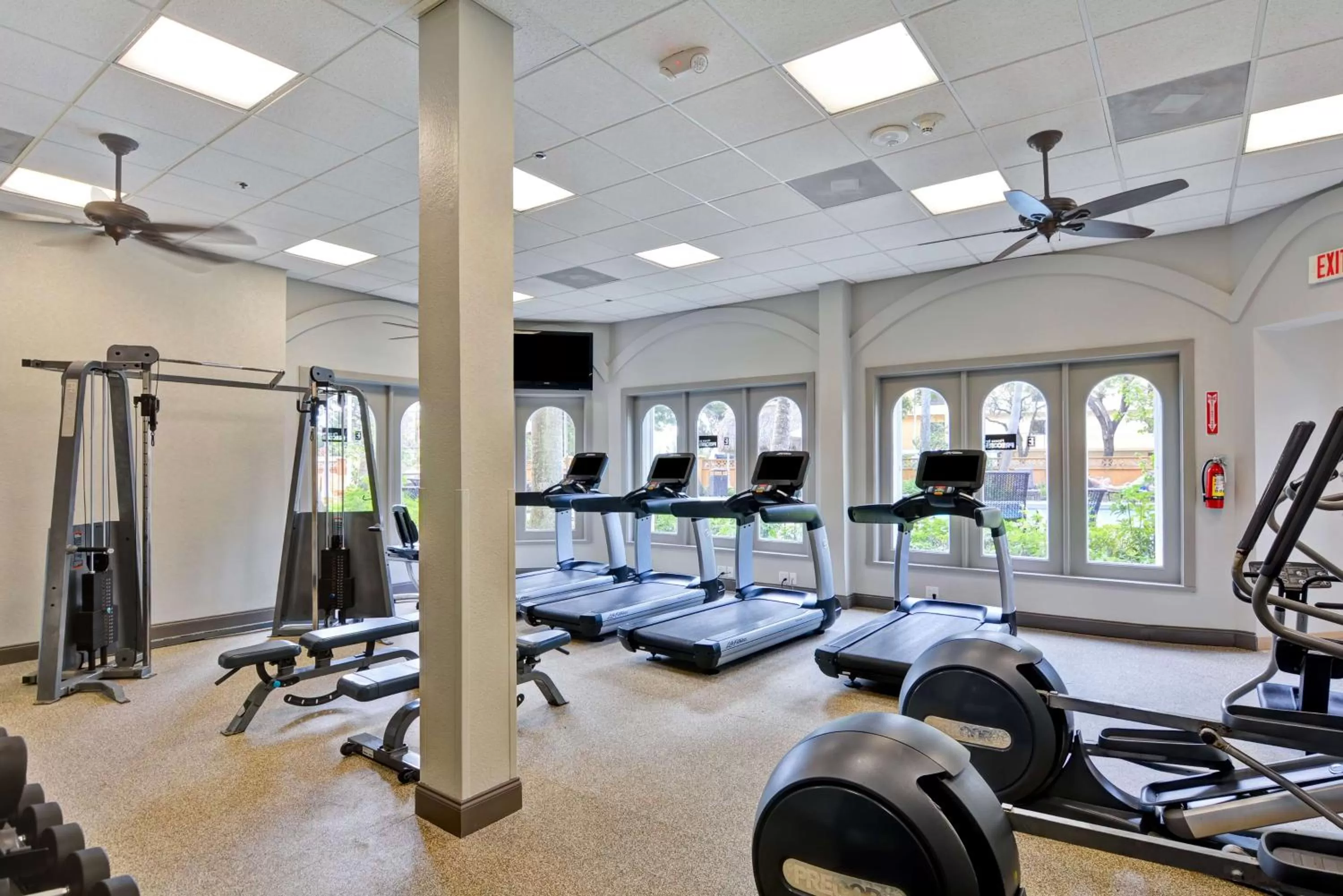 Fitness centre/facilities in Embassy Suites by Hilton Miami International Airport