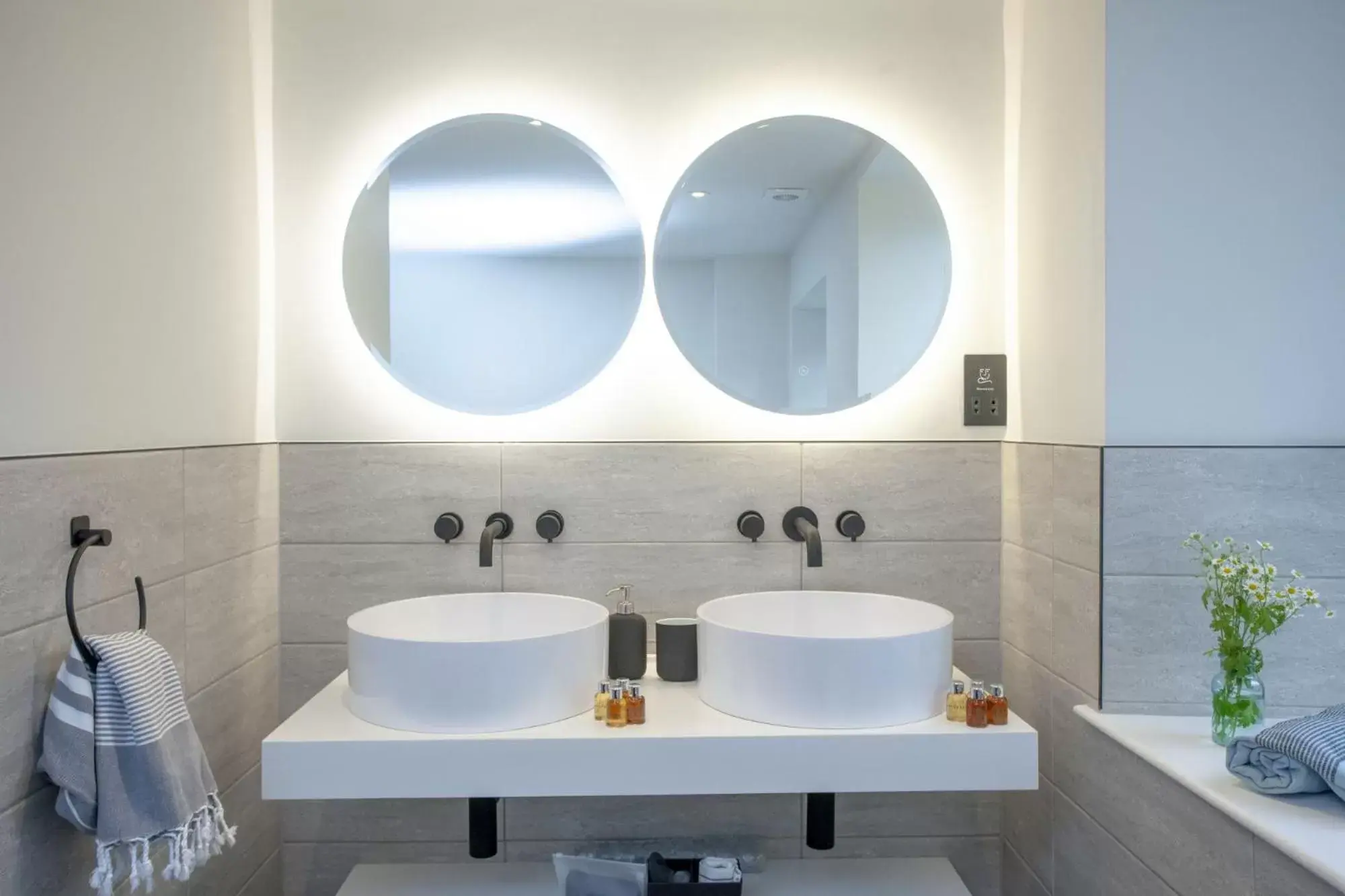 Bathroom in Golden Vanity, Maritime Suites, Brixham