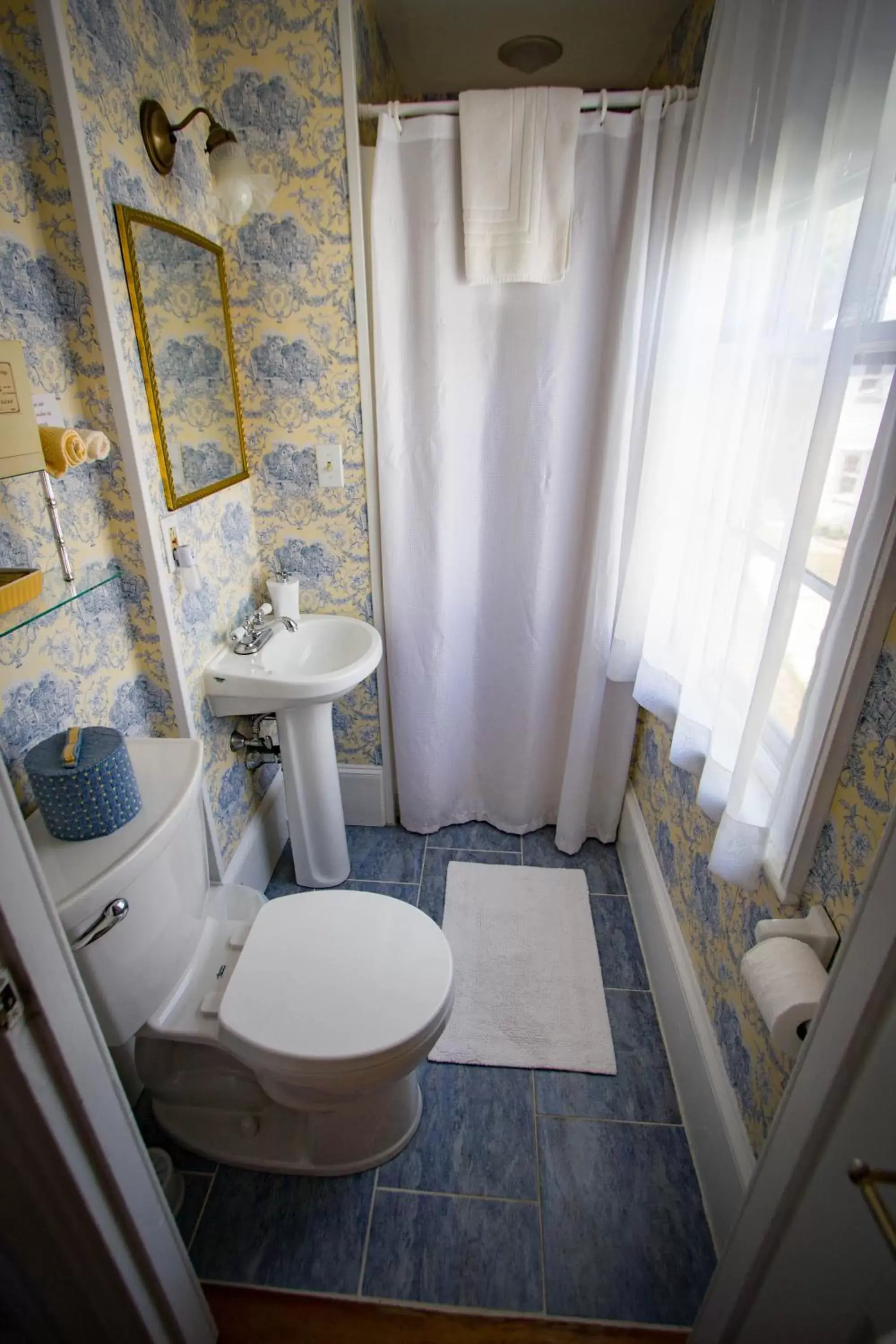 Property building, Bathroom in Sally Webster Inn