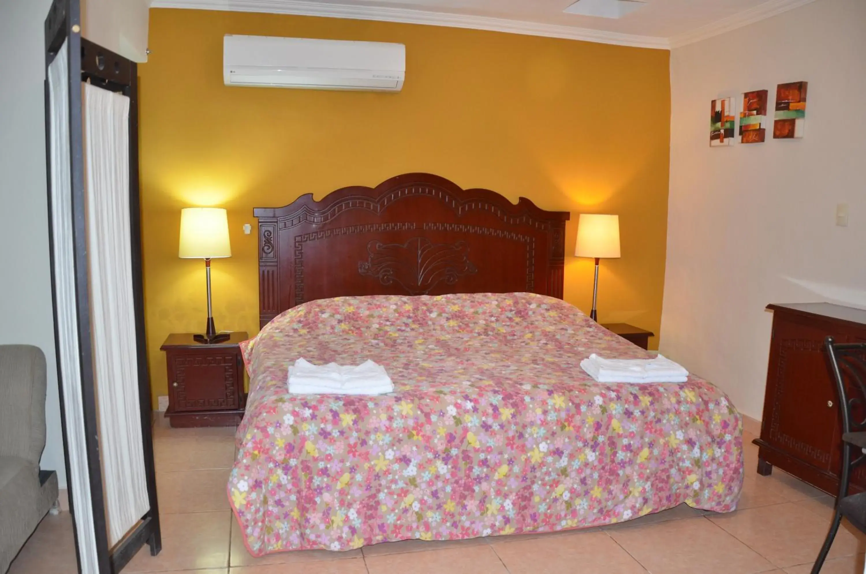 Bed in Terracota Corner Rooms