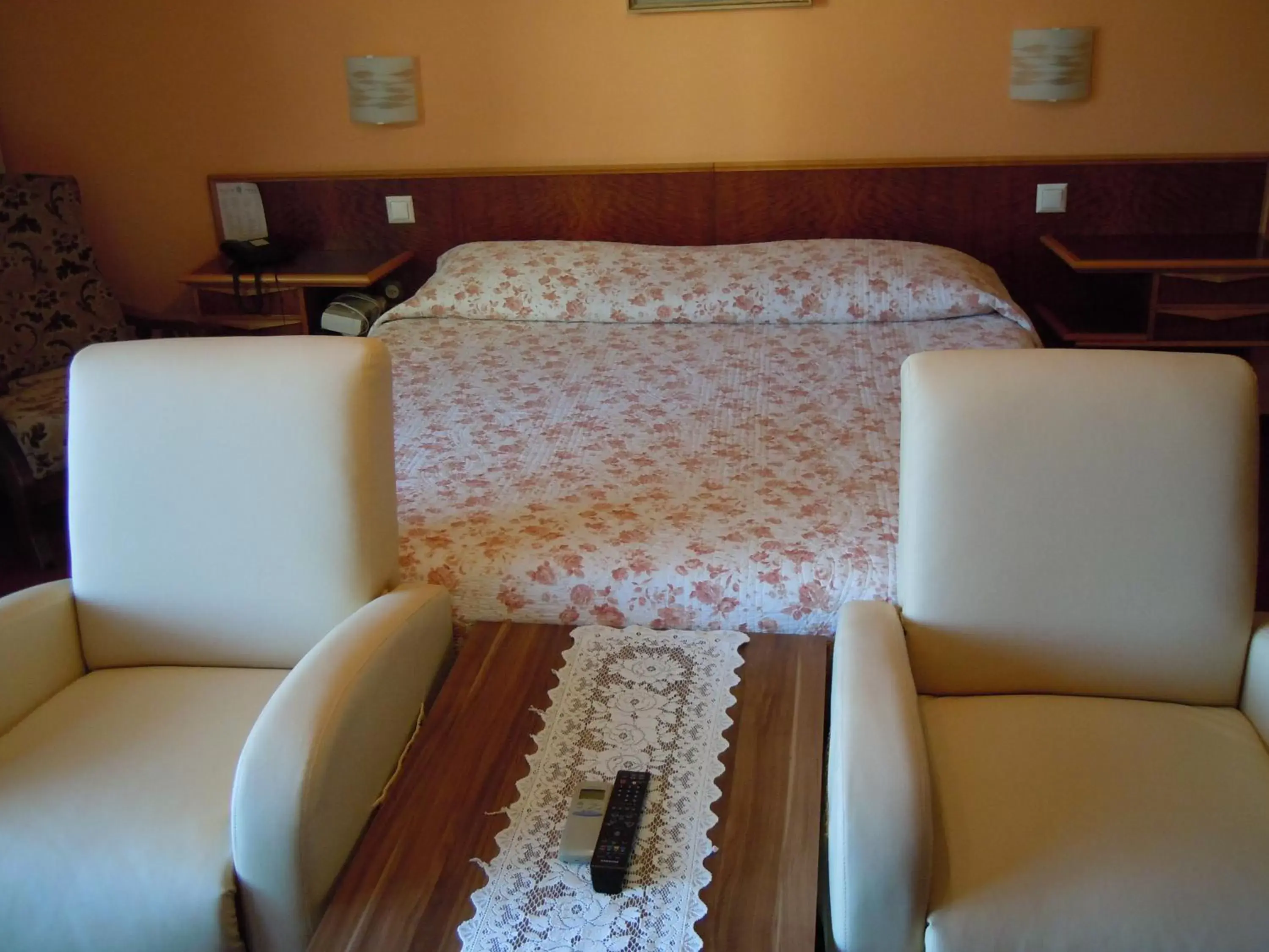 Bed in Hotel Nassa Garni