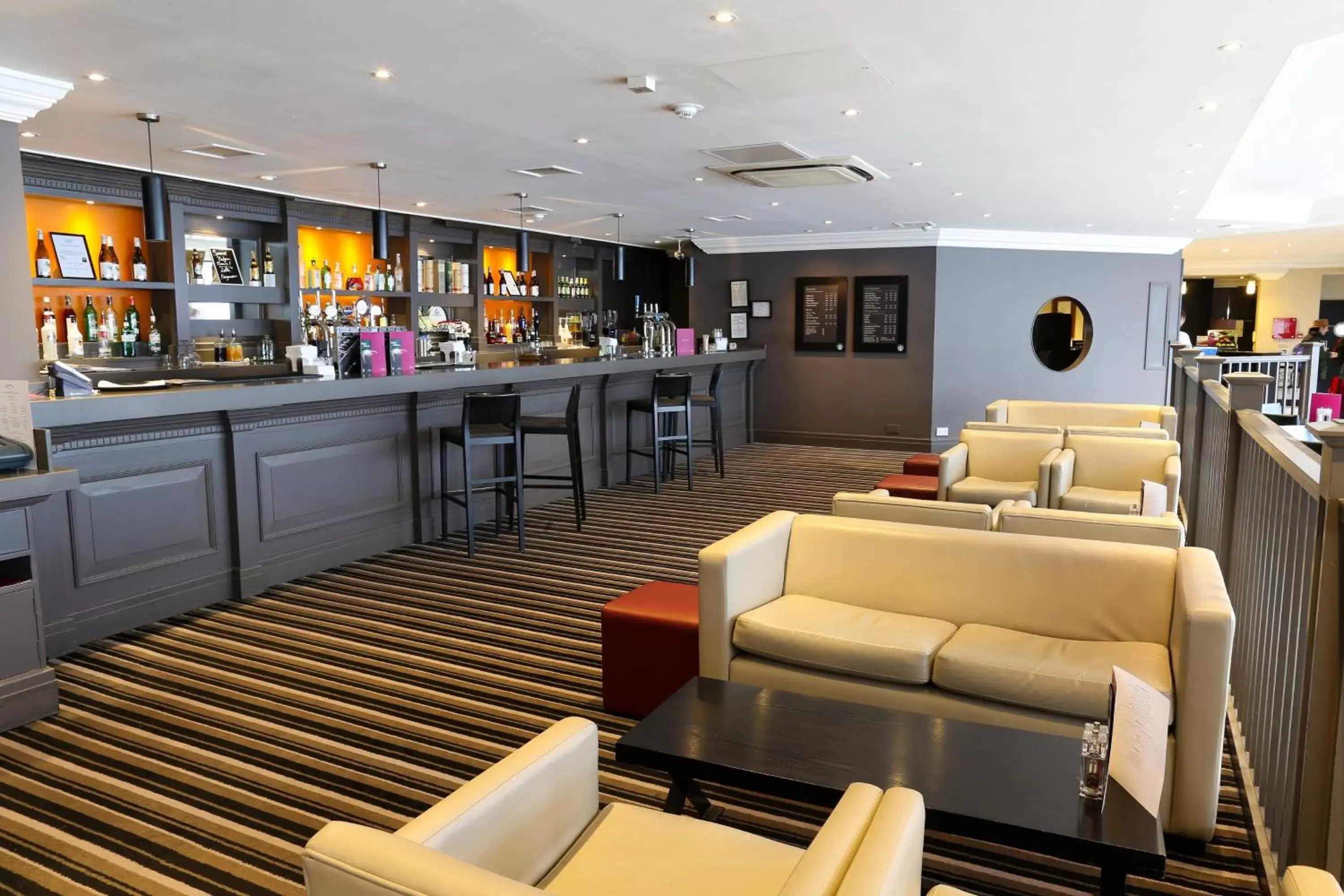 Lounge or bar, Lounge/Bar in Crowne Plaza Manchester Airport