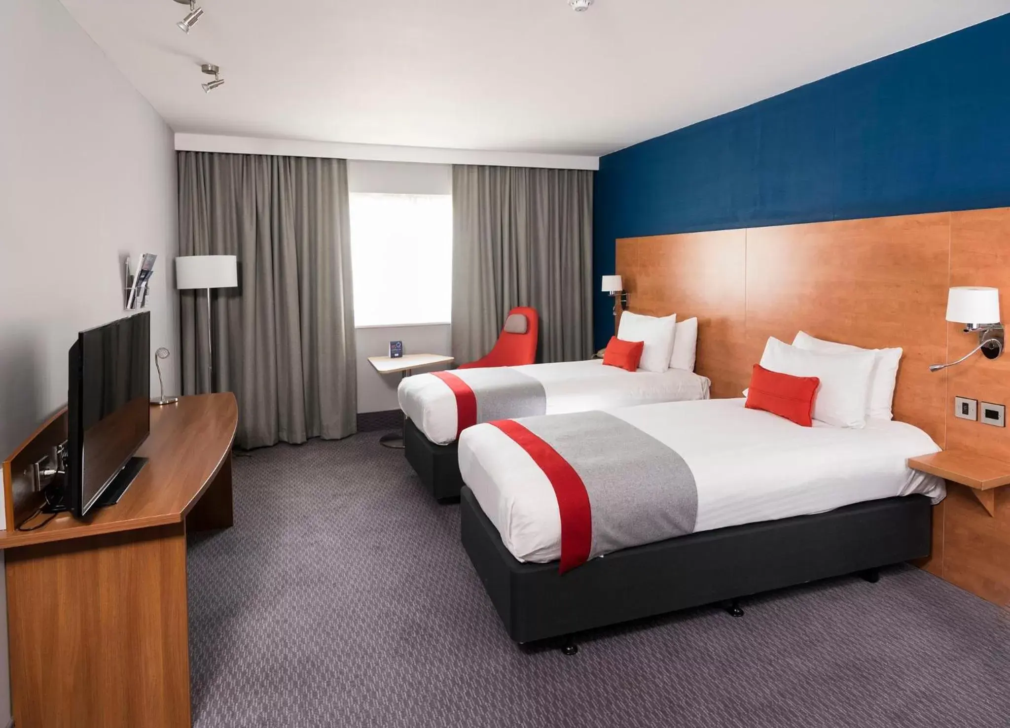Standard Room with Free Hot Breakfast in Holiday Inn Express Birmingham Star City by IHG Standard Room with Free Hot Breakfast in Holiday Inn Express Birmingham Star City by IHG
