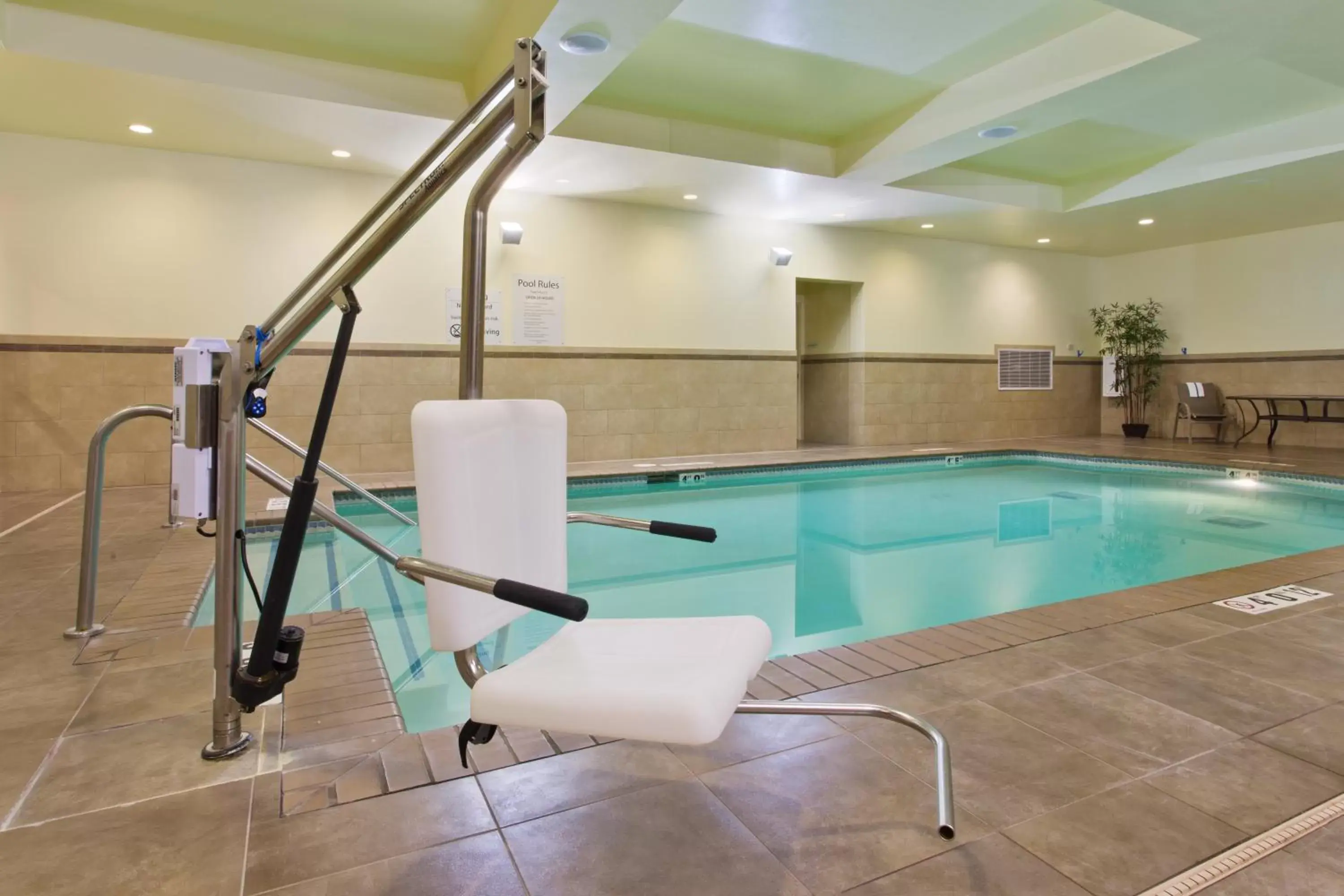 Swimming Pool in Holiday Inn Yakima, an IHG Hotel