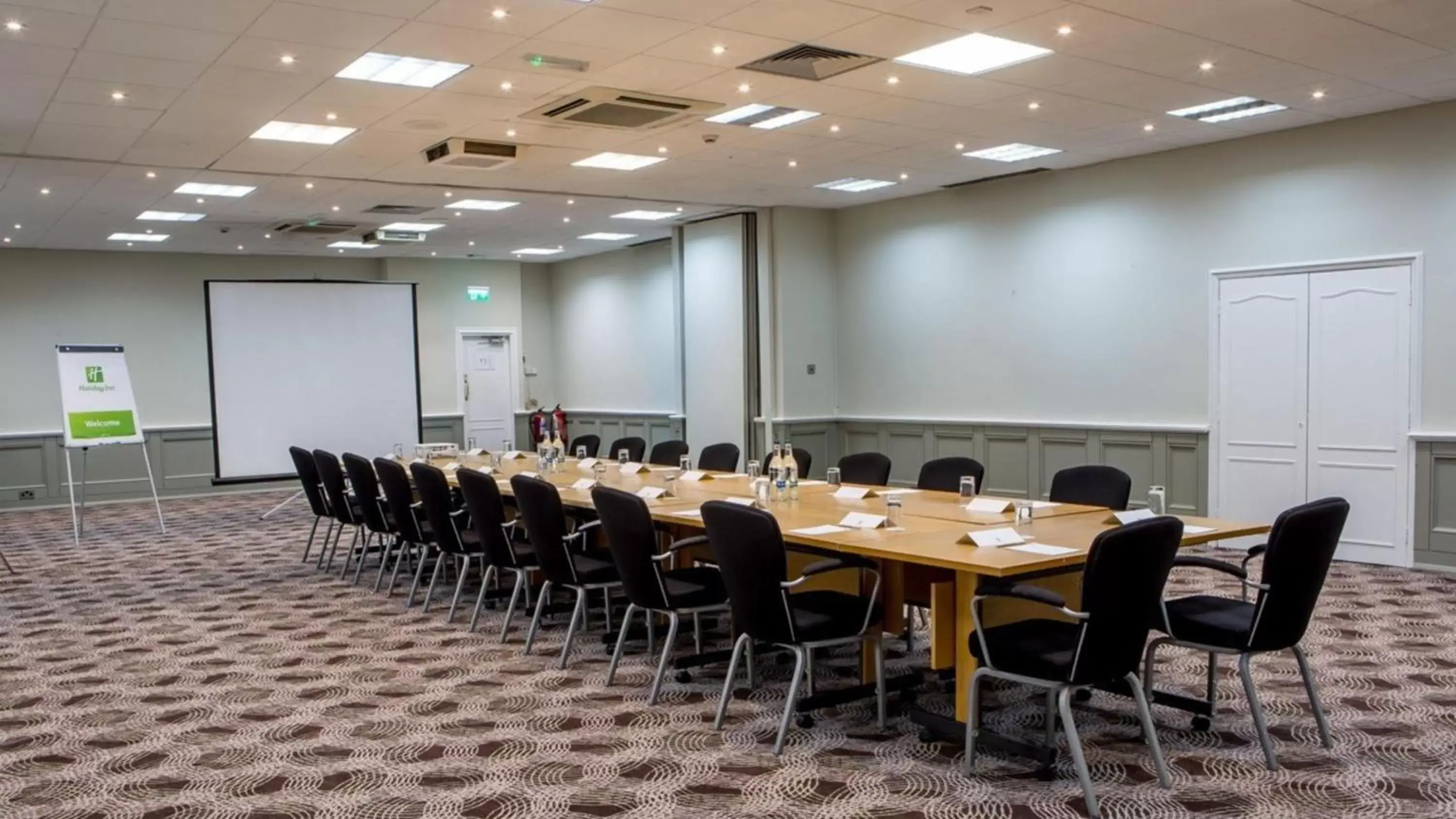 Meeting/conference room in Holiday Inn Norwich North, an IHG Hotel