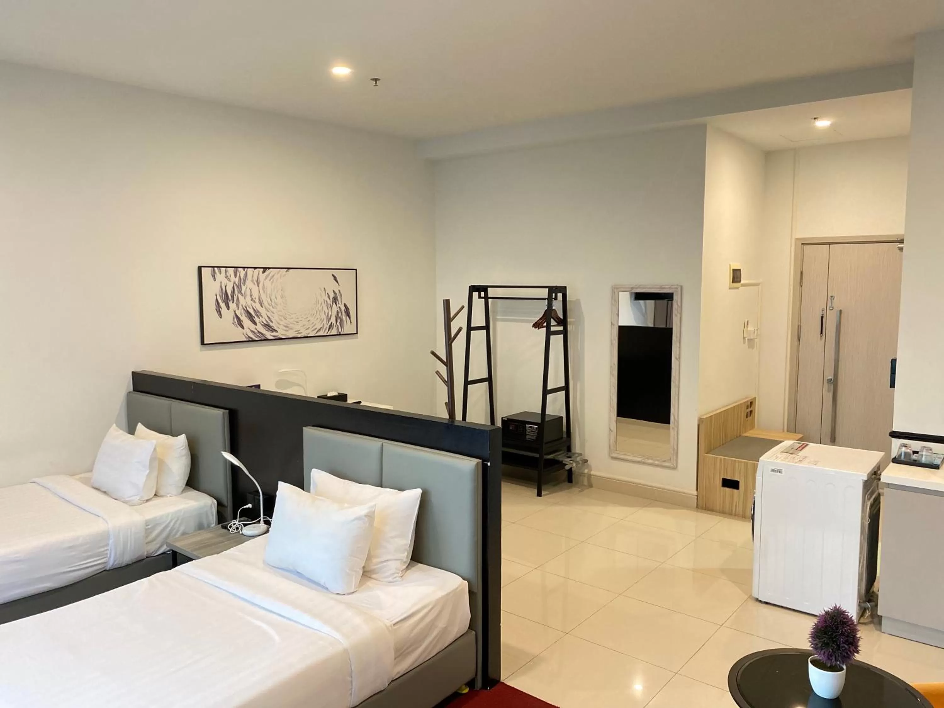 Bedroom, Bed in The Bridge Club