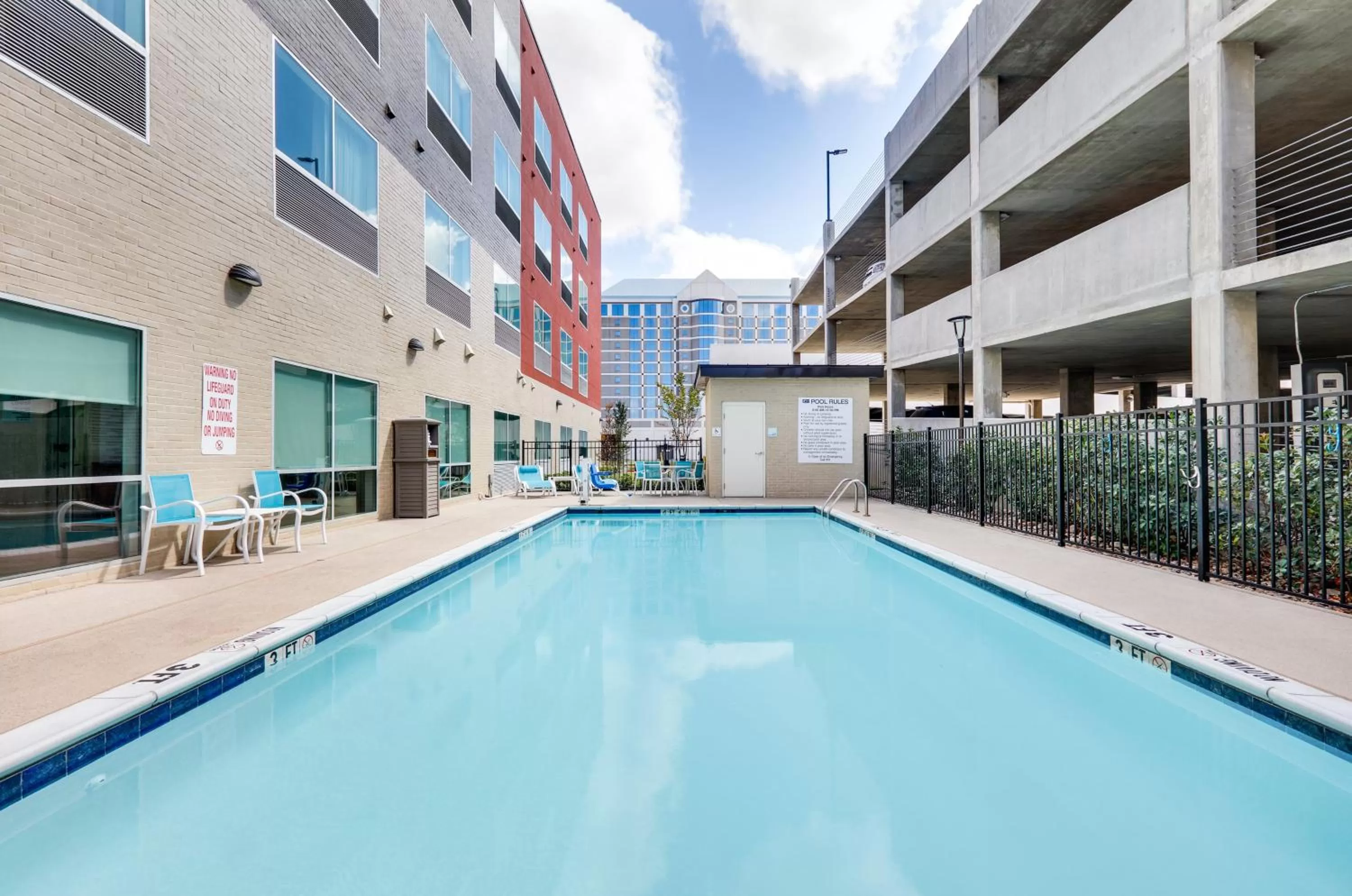 Swimming pool in Holiday Inn Express & Suites Dallas NW - Farmers Branch by IHG