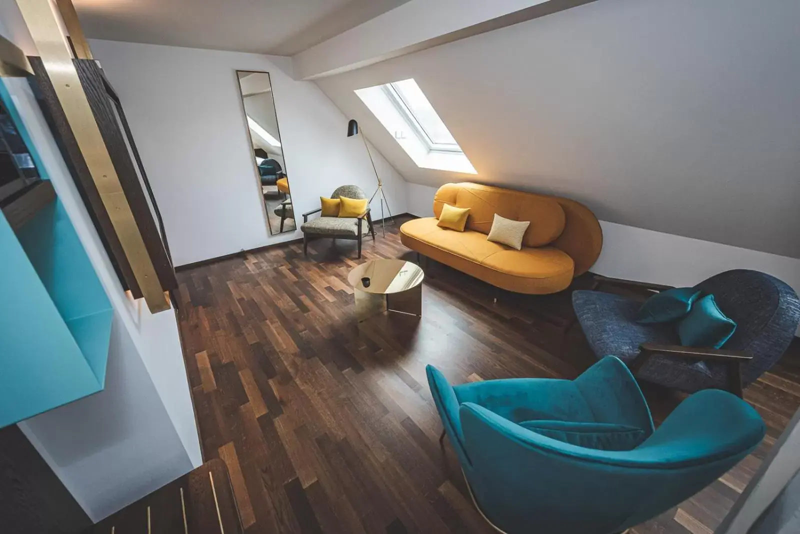 TV and multimedia, Seating Area in Hotel Bernina Geneva