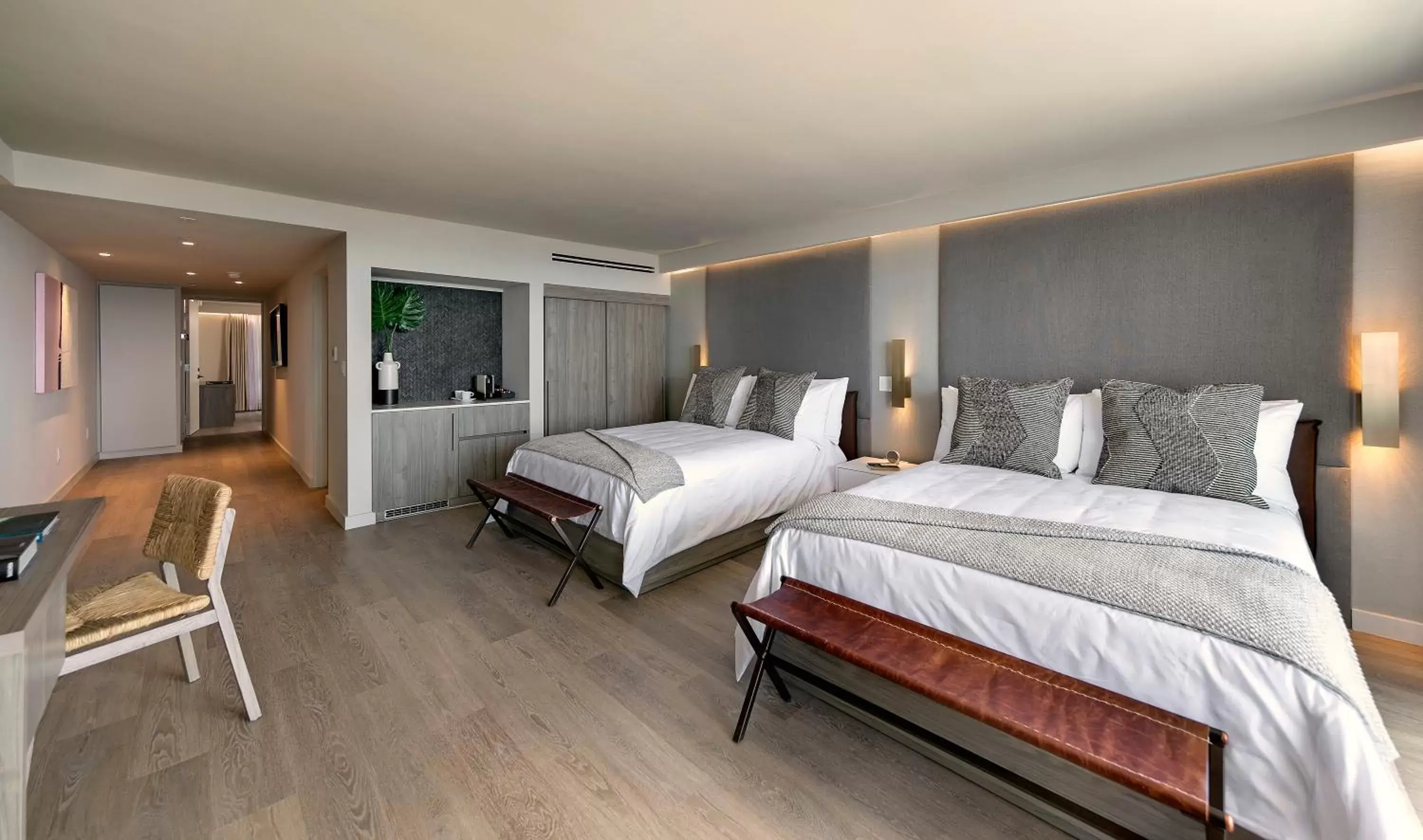 Bed, Room Photo in La Jolla Cove Suites