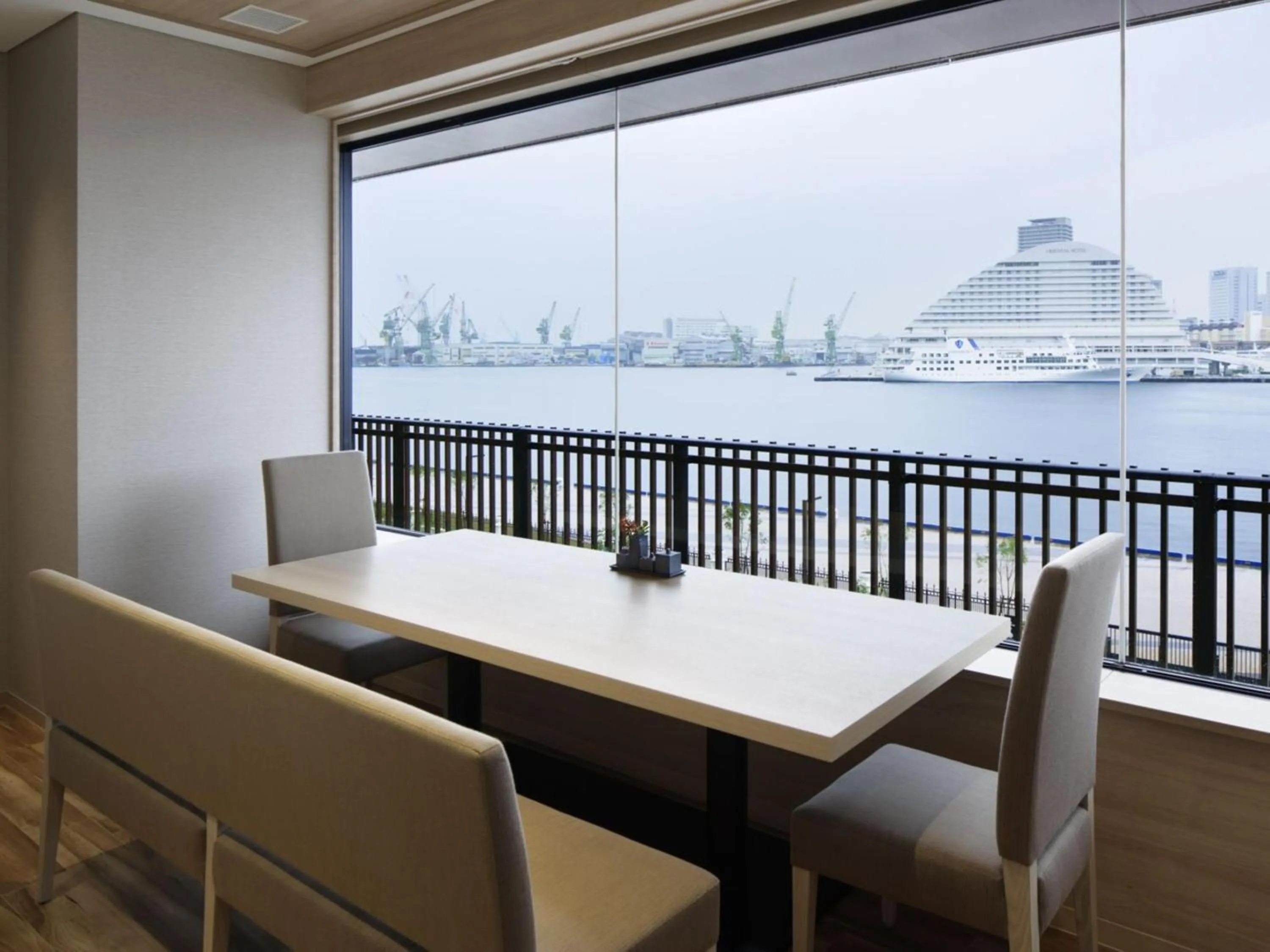 Restaurant/places to eat in Kobe Minato Onsen Ren