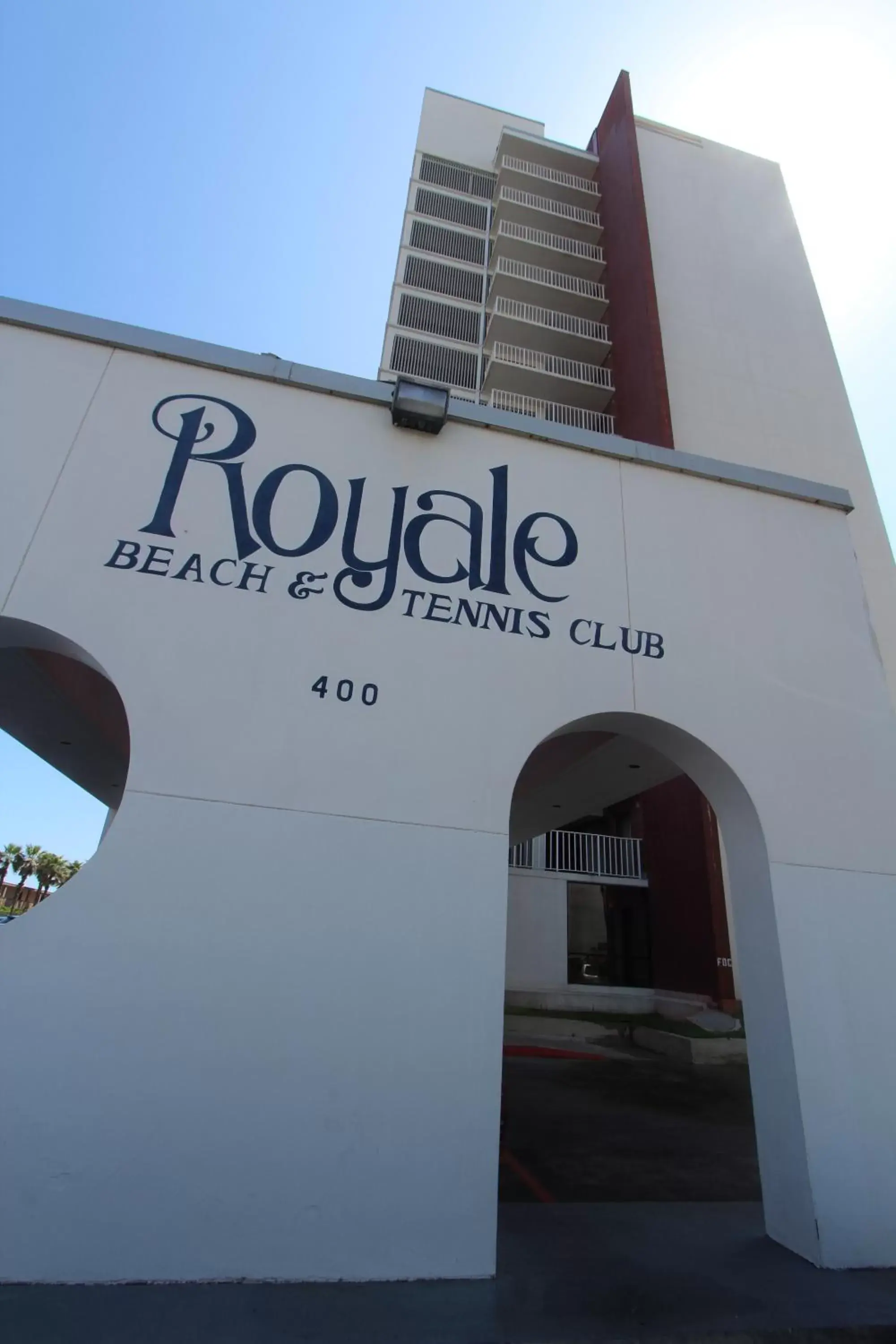 Facade/Entrance in Royale Beach and Tennis Club, a VRI resort