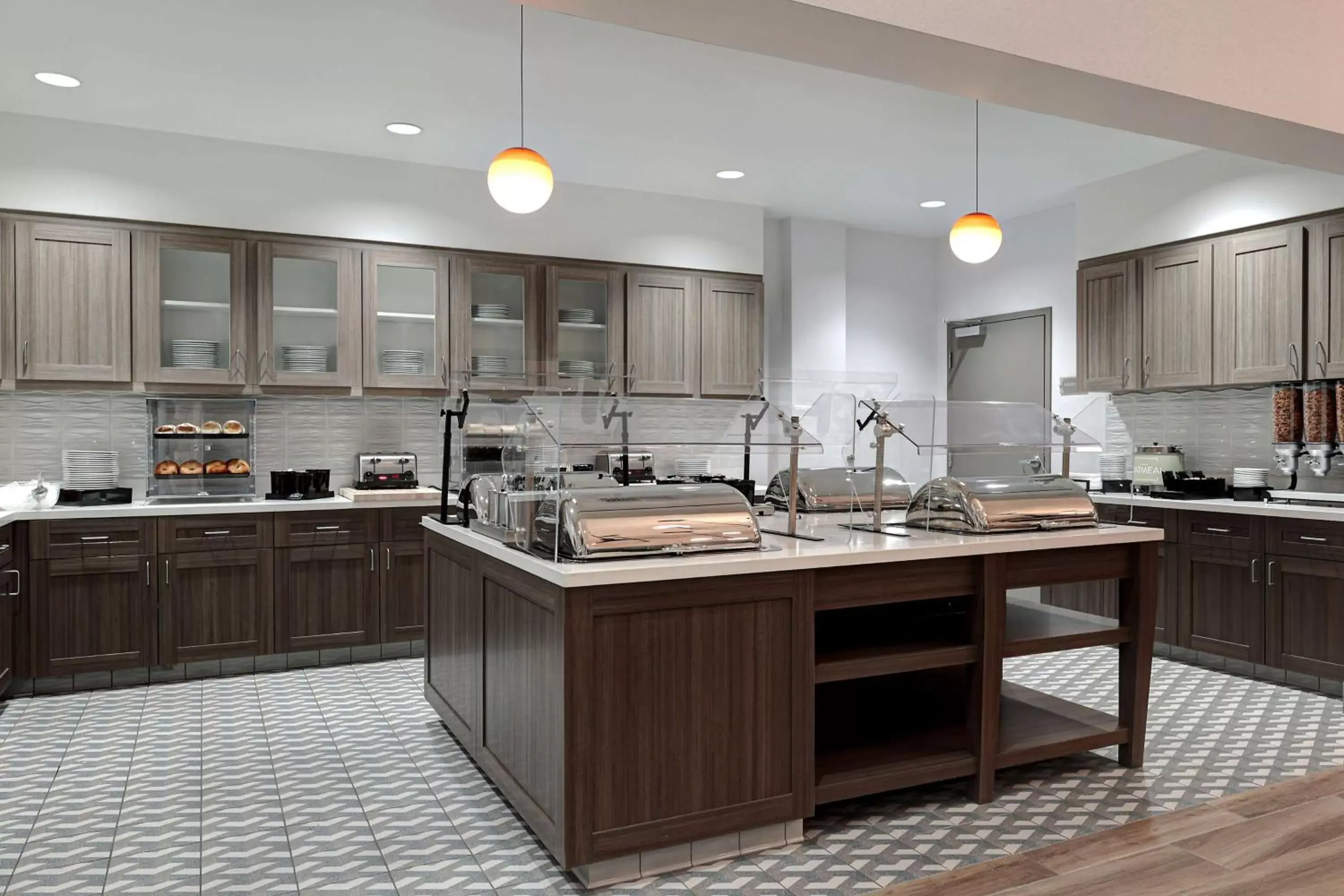 Breakfast, Kitchen/Kitchenette in Homewood Suites By Hilton Santa Clarita/Valencia, Ca