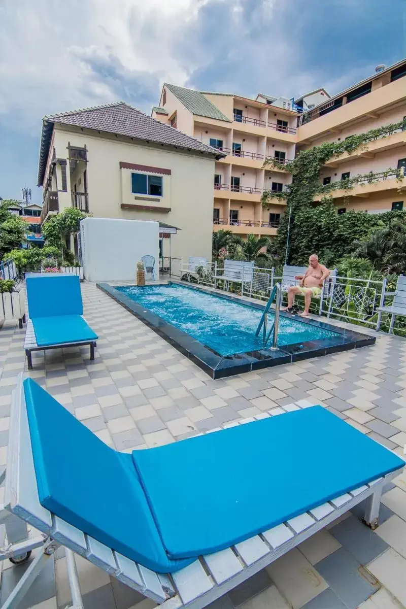 Balcony/Terrace, Property Building in Sutus Court 2