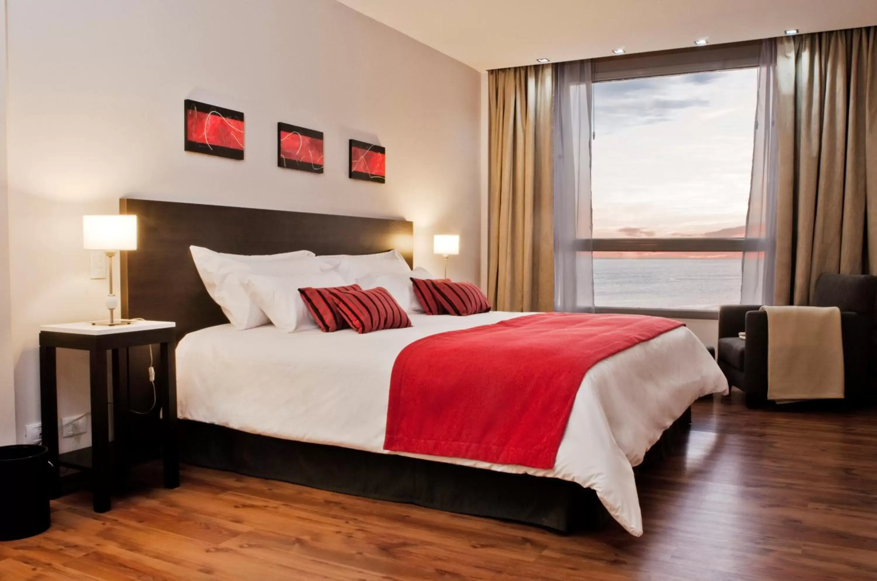 Bed in Dazzler by Wyndham Puerto Madryn