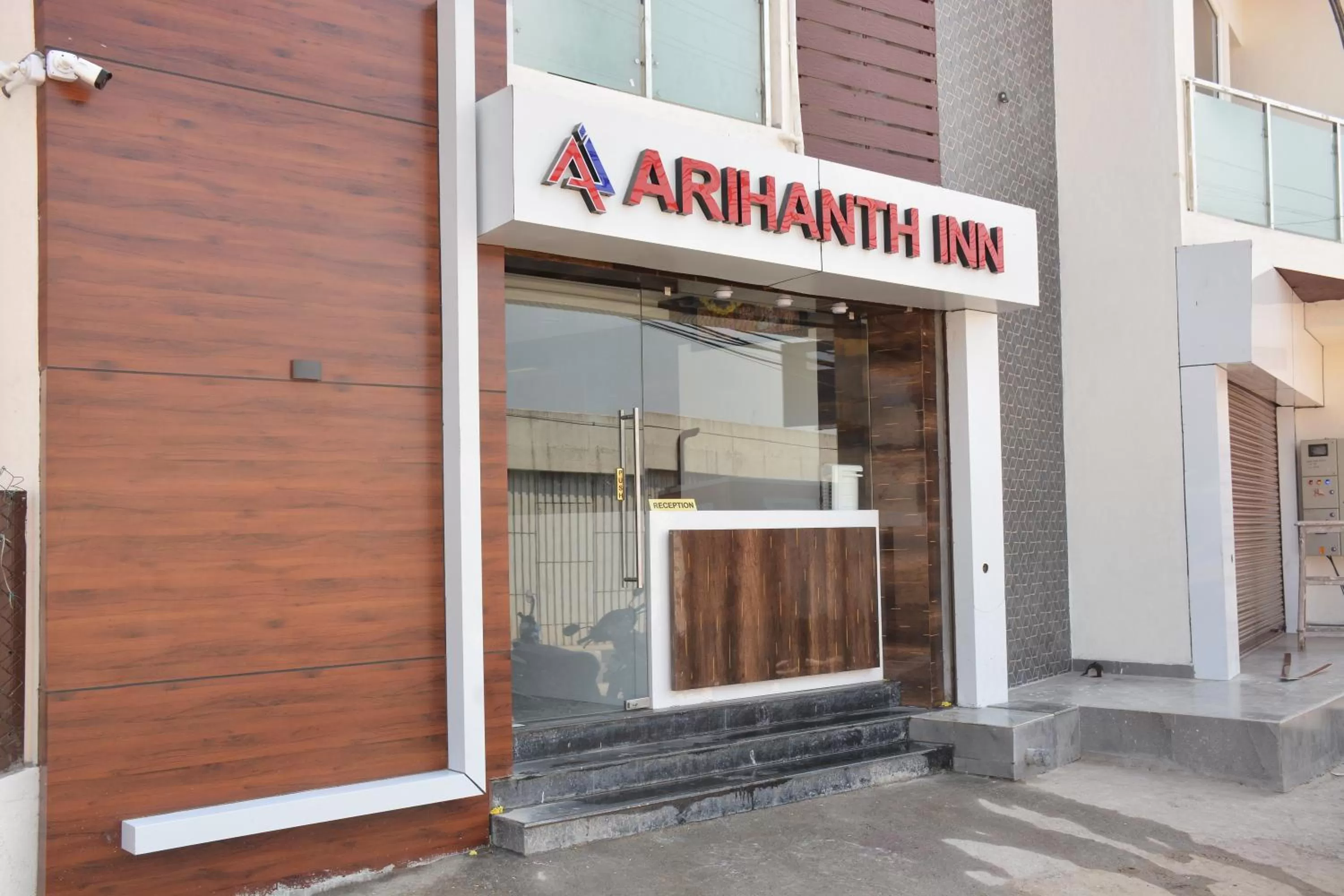 Property building in Arihanth Inn