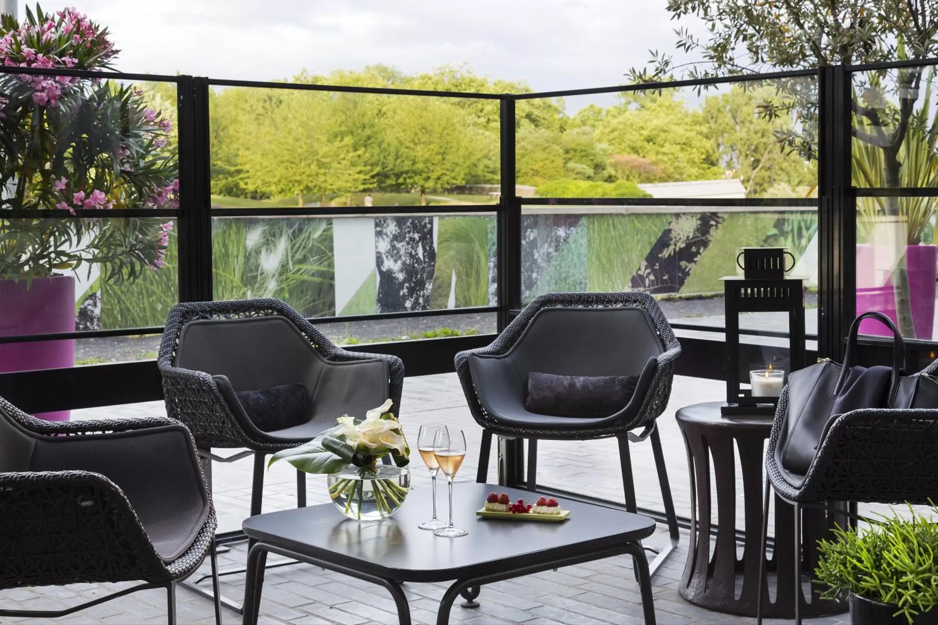 Patio in Hôtel Barrière Lille