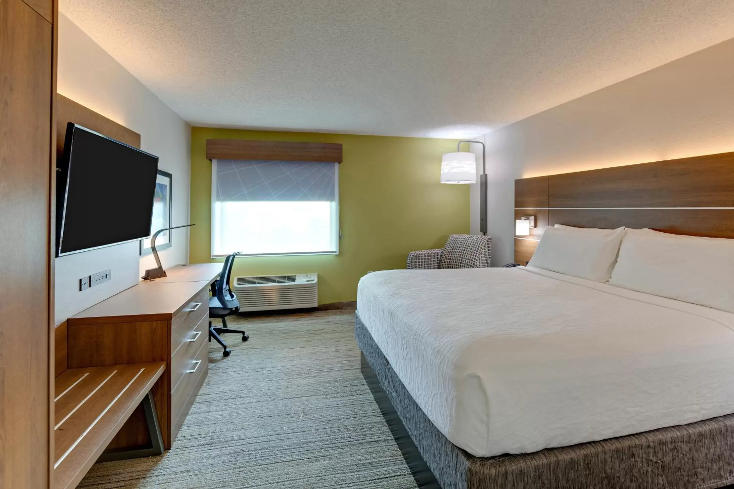 Photo of the whole room in Holiday Inn Express Nashville W-I40, an IHG Hotel