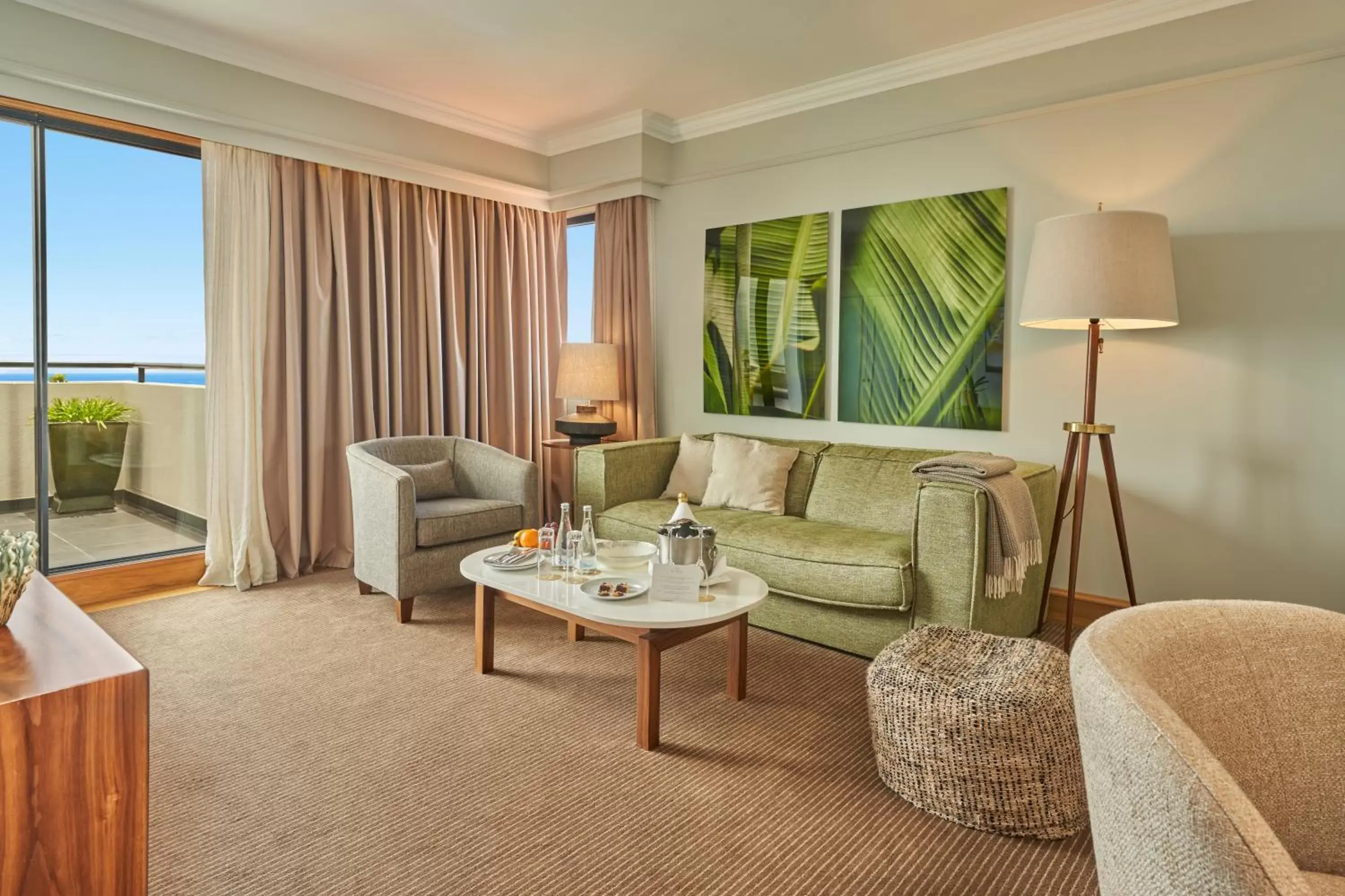 Bedroom, Seating Area in The Cliff Bay - PortoBay