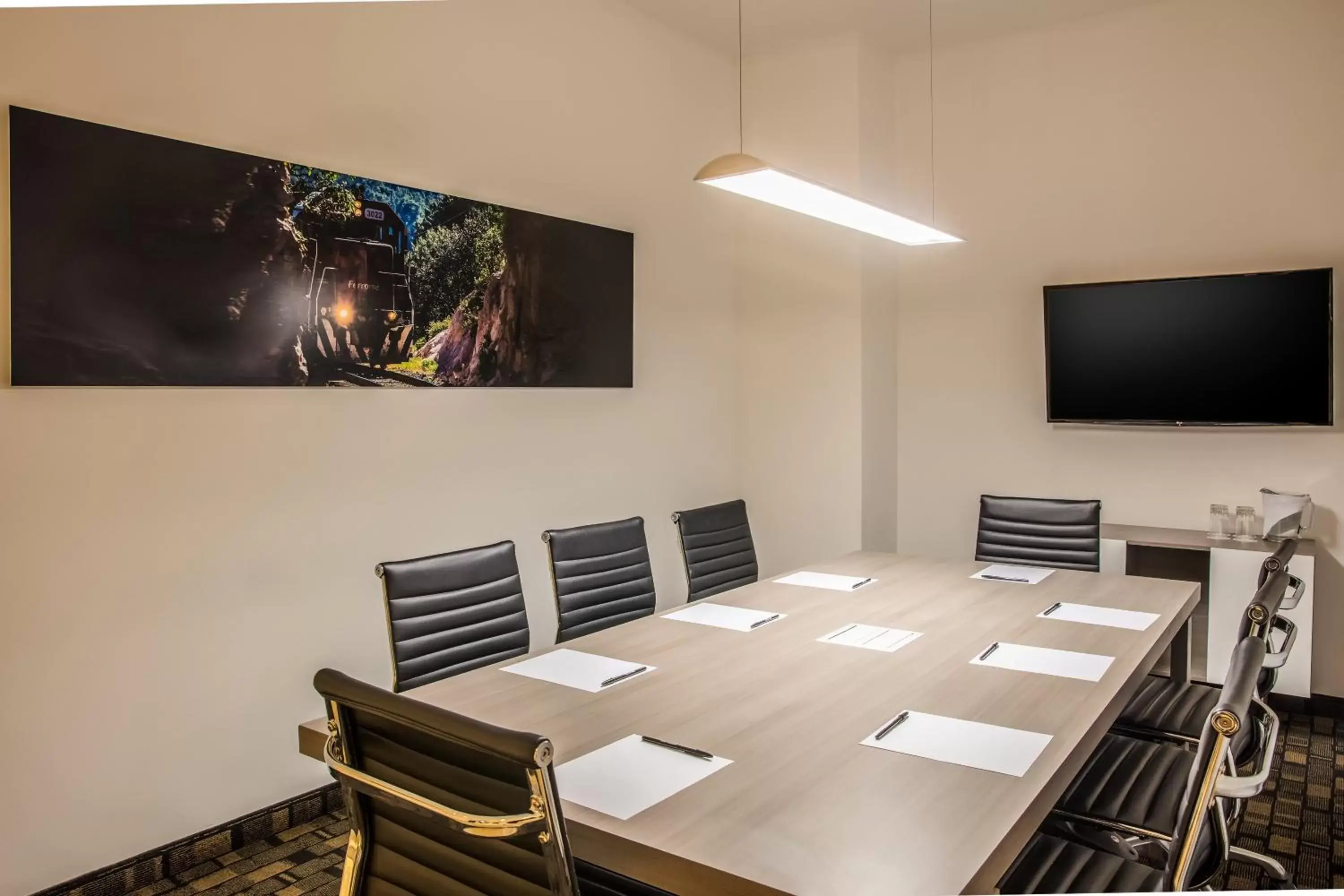 Meeting/conference room, TV/Entertainment Center in Fiesta Inn Los Mochis