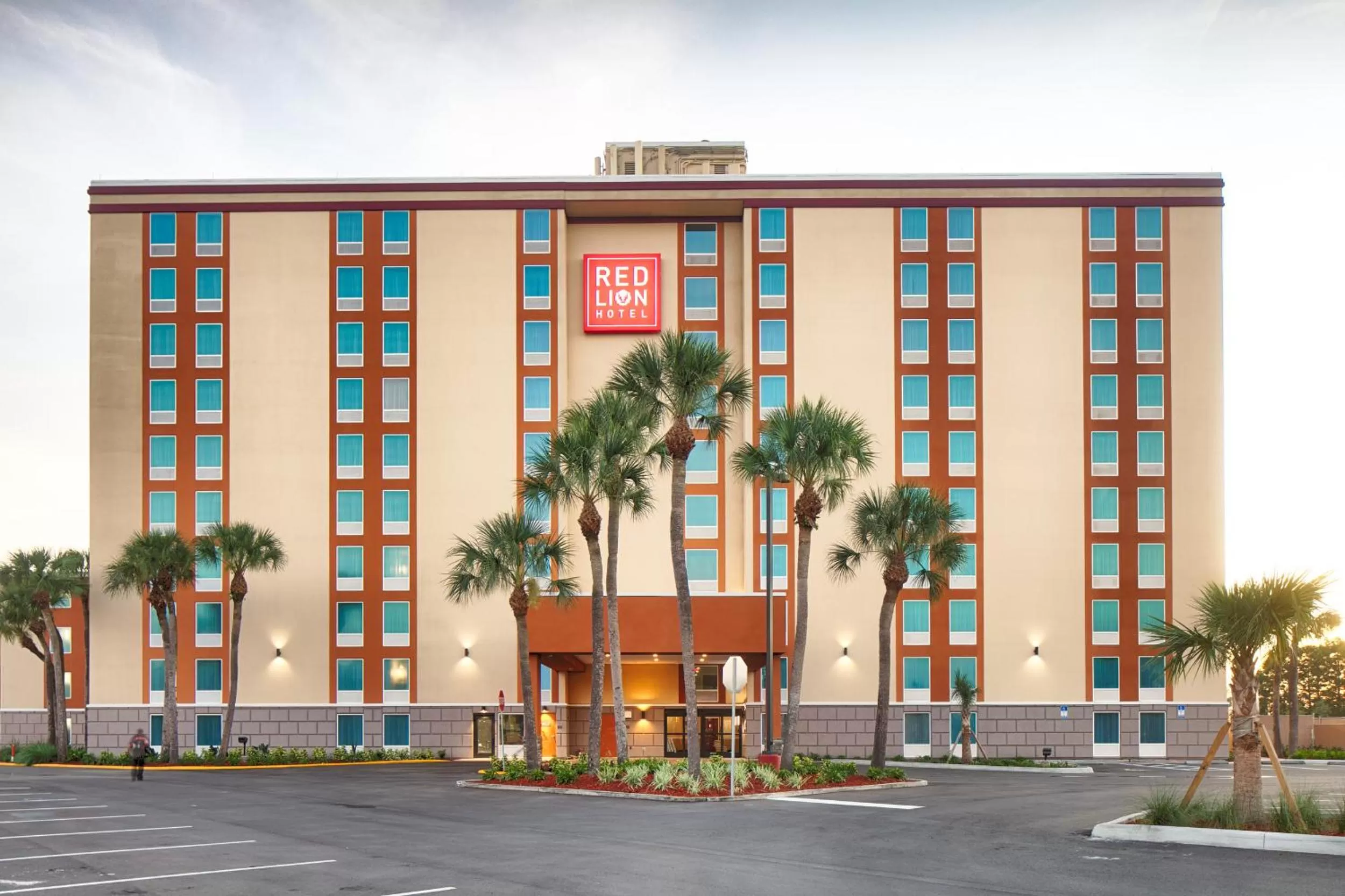 Property building in Red Lion Hotel Orlando Lake Buena Vista South- Near Disney