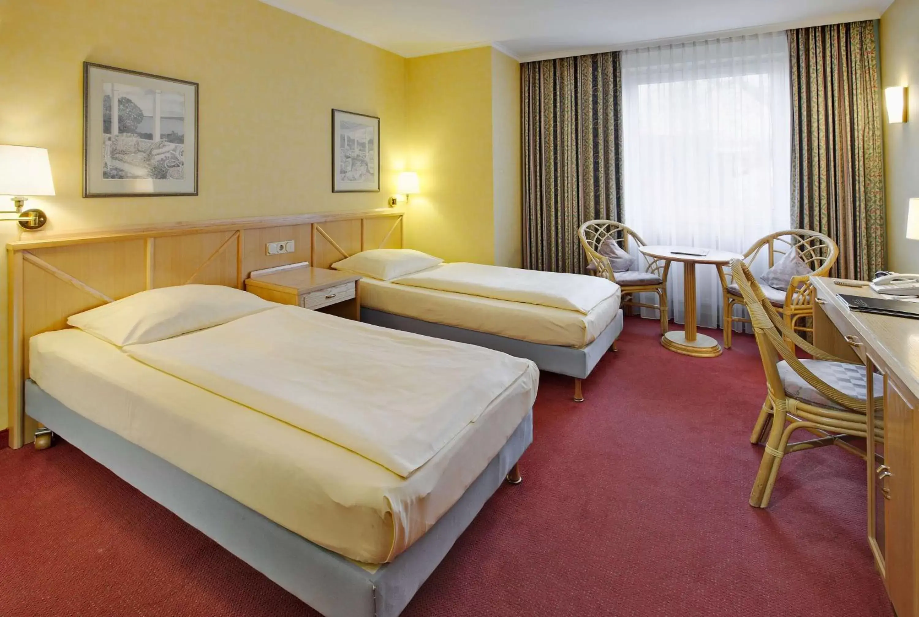 Photo of the whole room, Bed in TRYP by Wyndham Köln City Centre