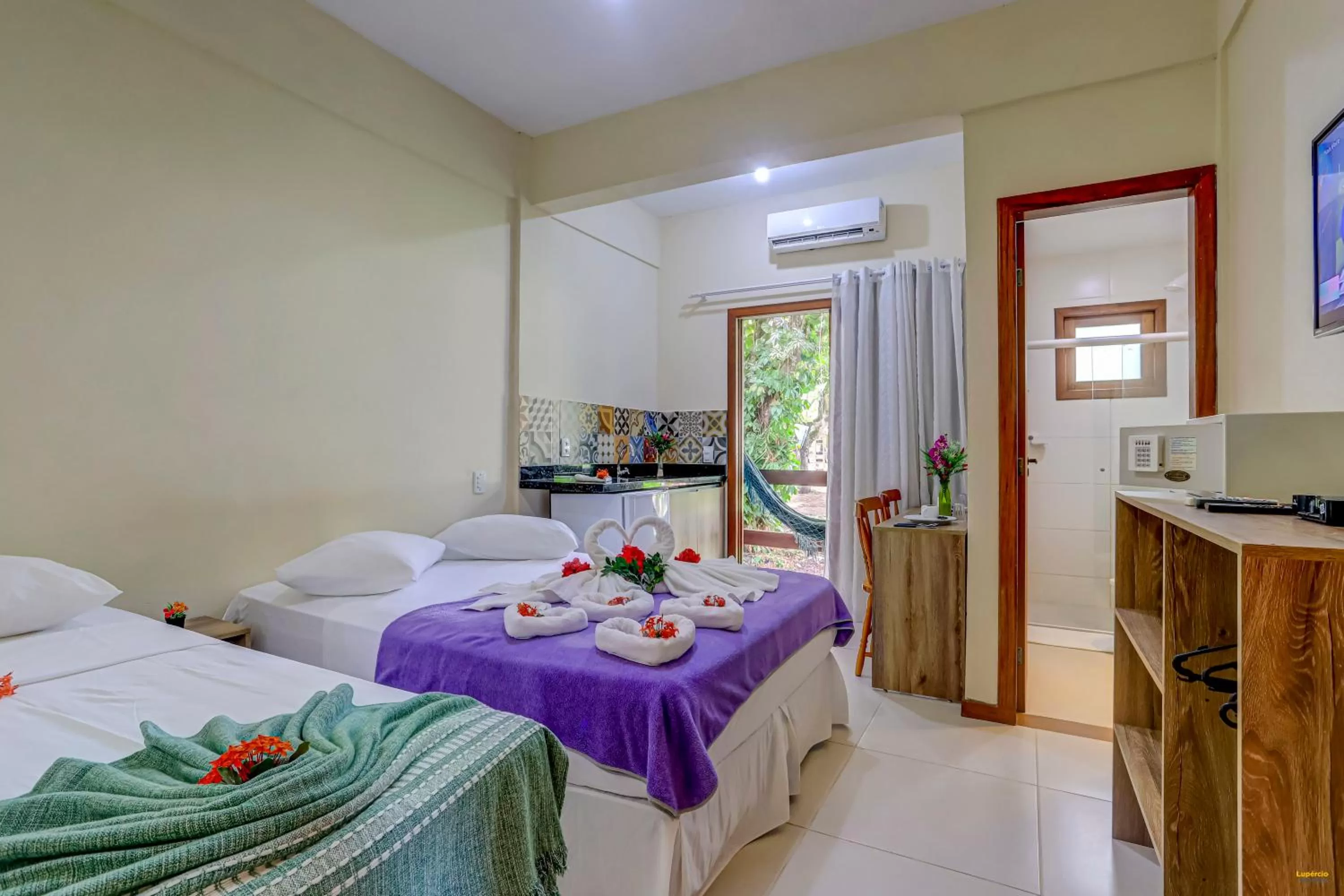 Photo of the whole room, Bed in i9 Quixaba Flat